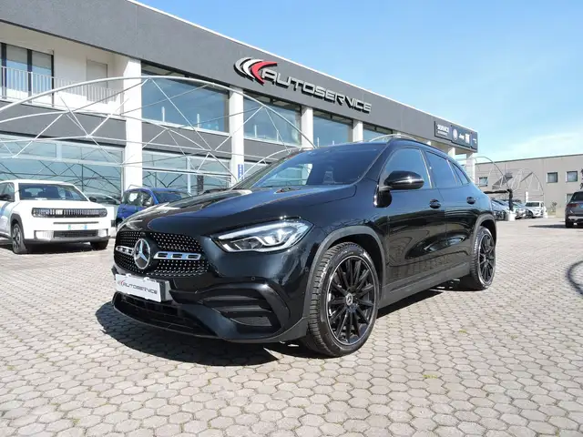 Mercedes-Benz GLA 200 GLA 200 d Automatic Premium