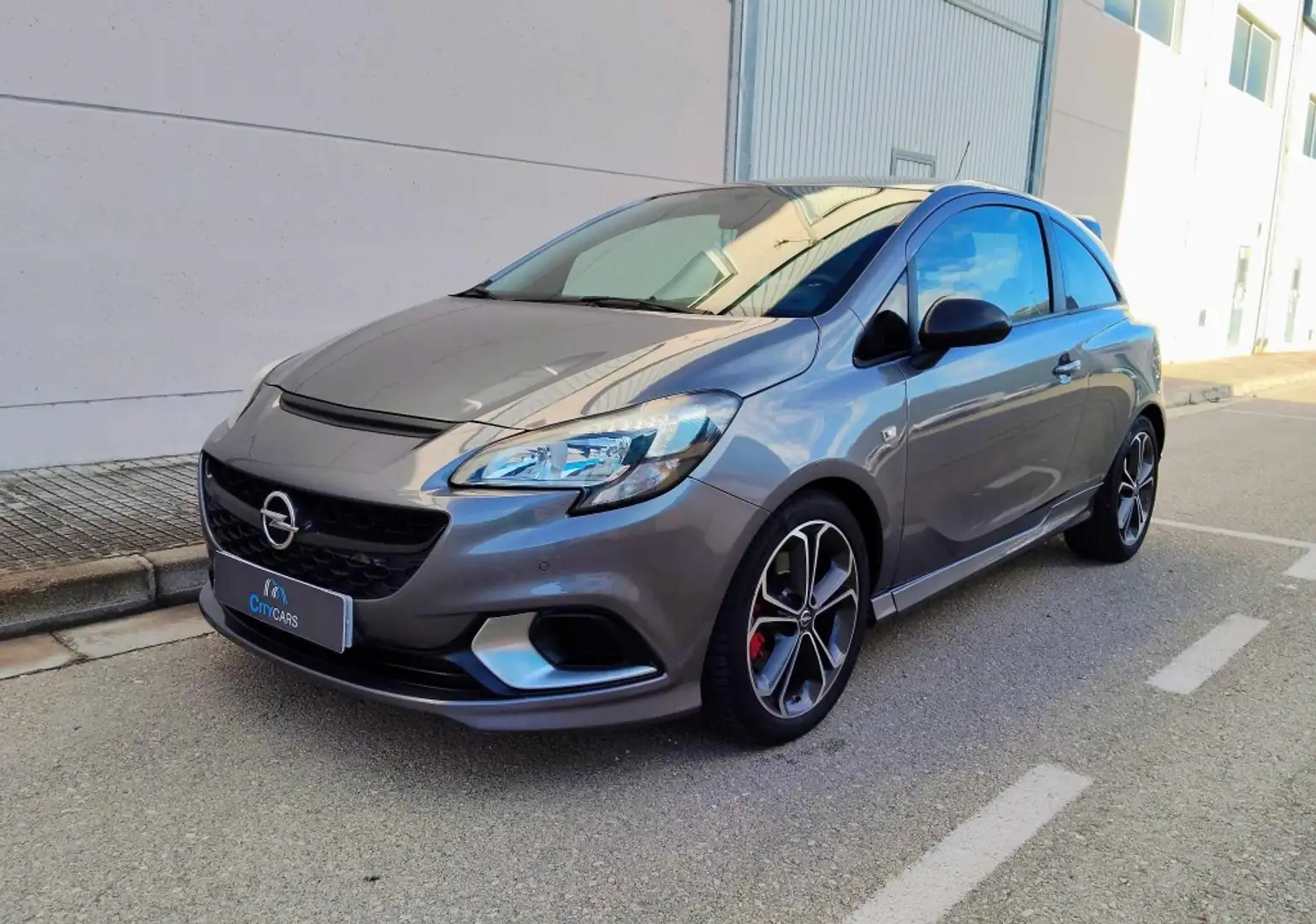 Opel Corsa 1.4 Turbo S/S GSi 150 Gris - 1