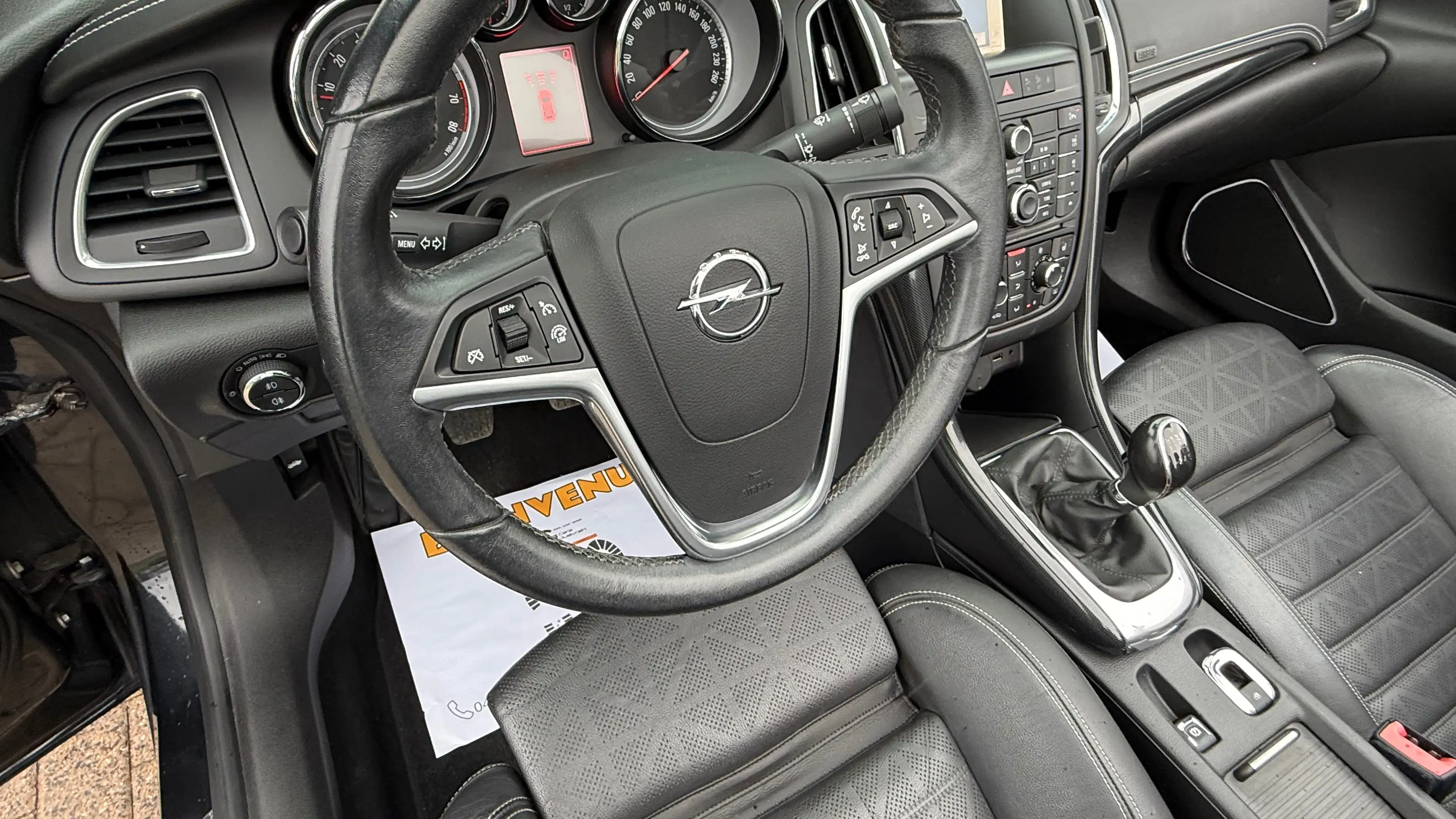 Opel Cascada 1.4 Turbo Cosmo S / 1 ER PROP./CUIR./GPS/FULL OPT./GARANTI 1AN — photo 15