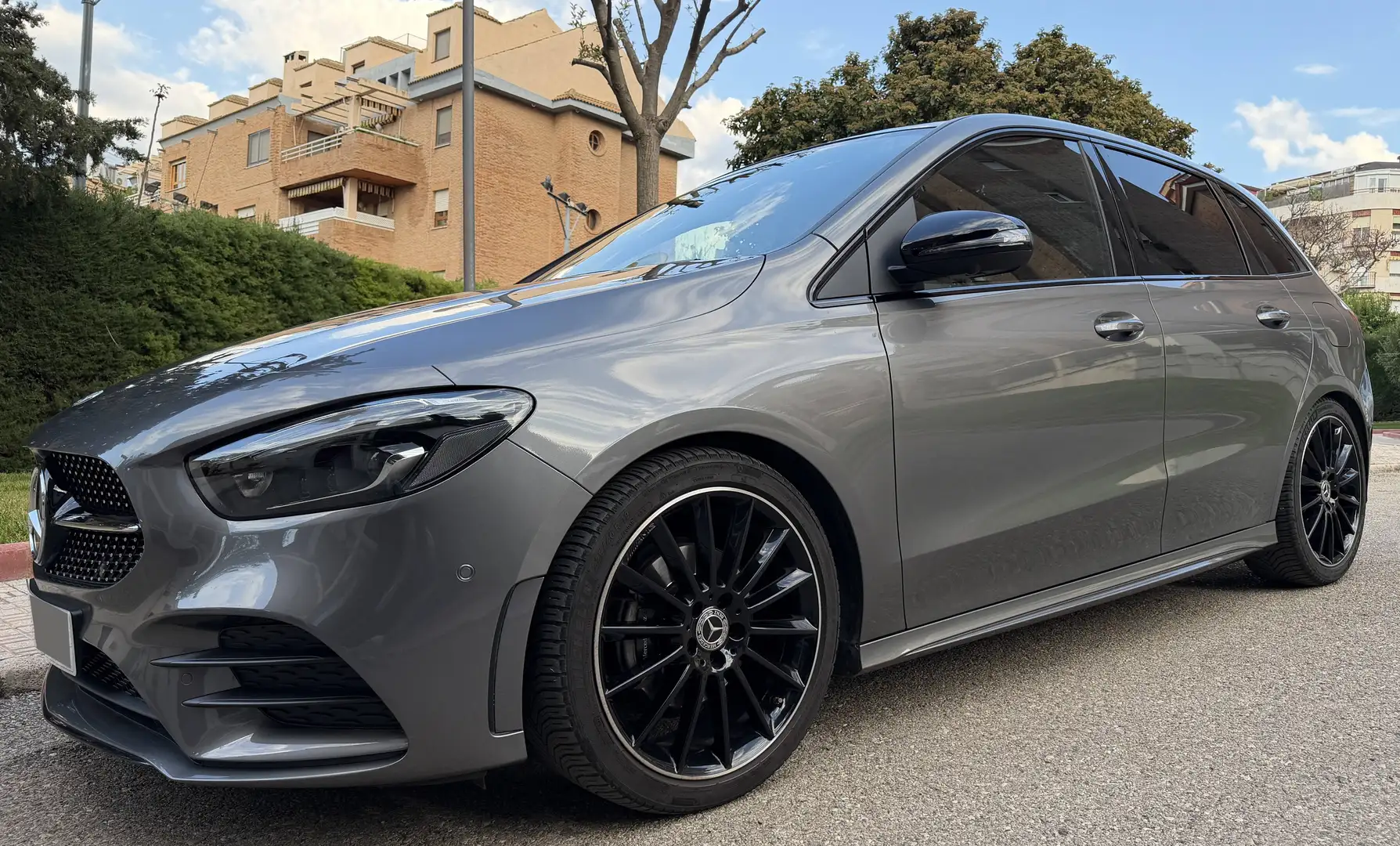 Mercedes-Benz B 200 B 200 7G-DCT Amg Impoluto Gris - 1