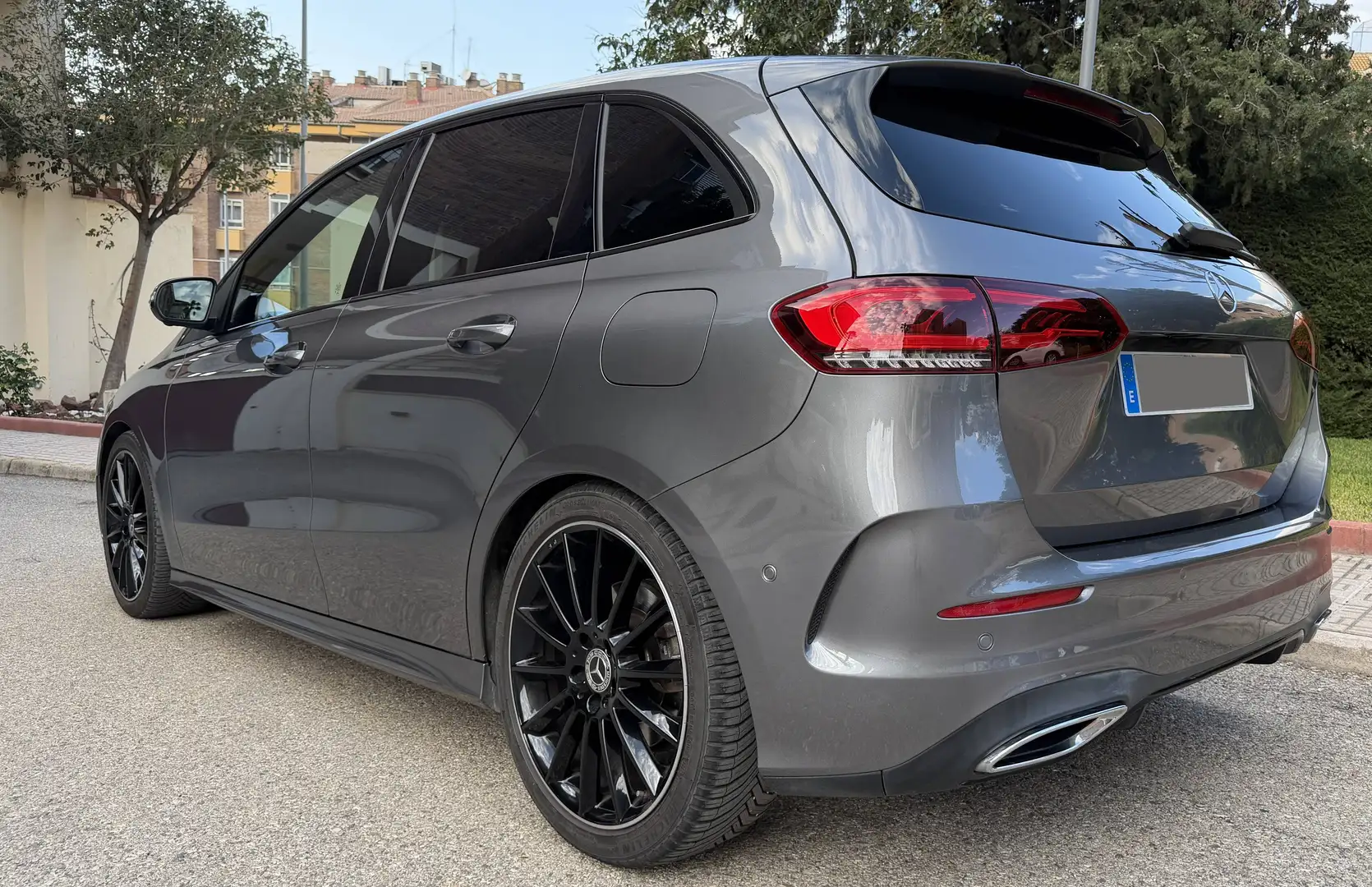 Mercedes-Benz B 200 B 200 7G-DCT Amg Impoluto Gris - 2