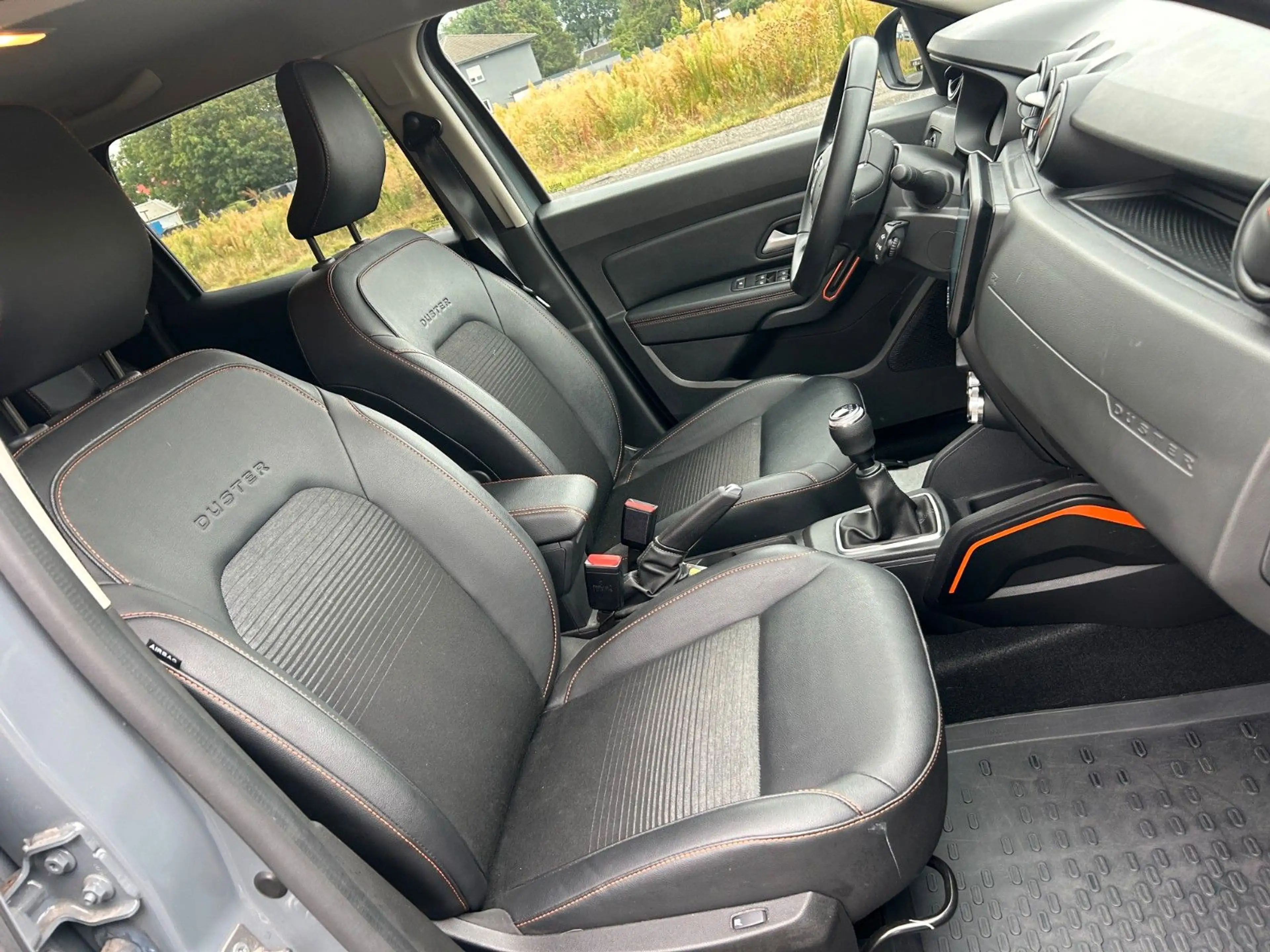 Dacia Duster Extreme TCe 130 Navi 360° Sitzheizung AHK — photo 26