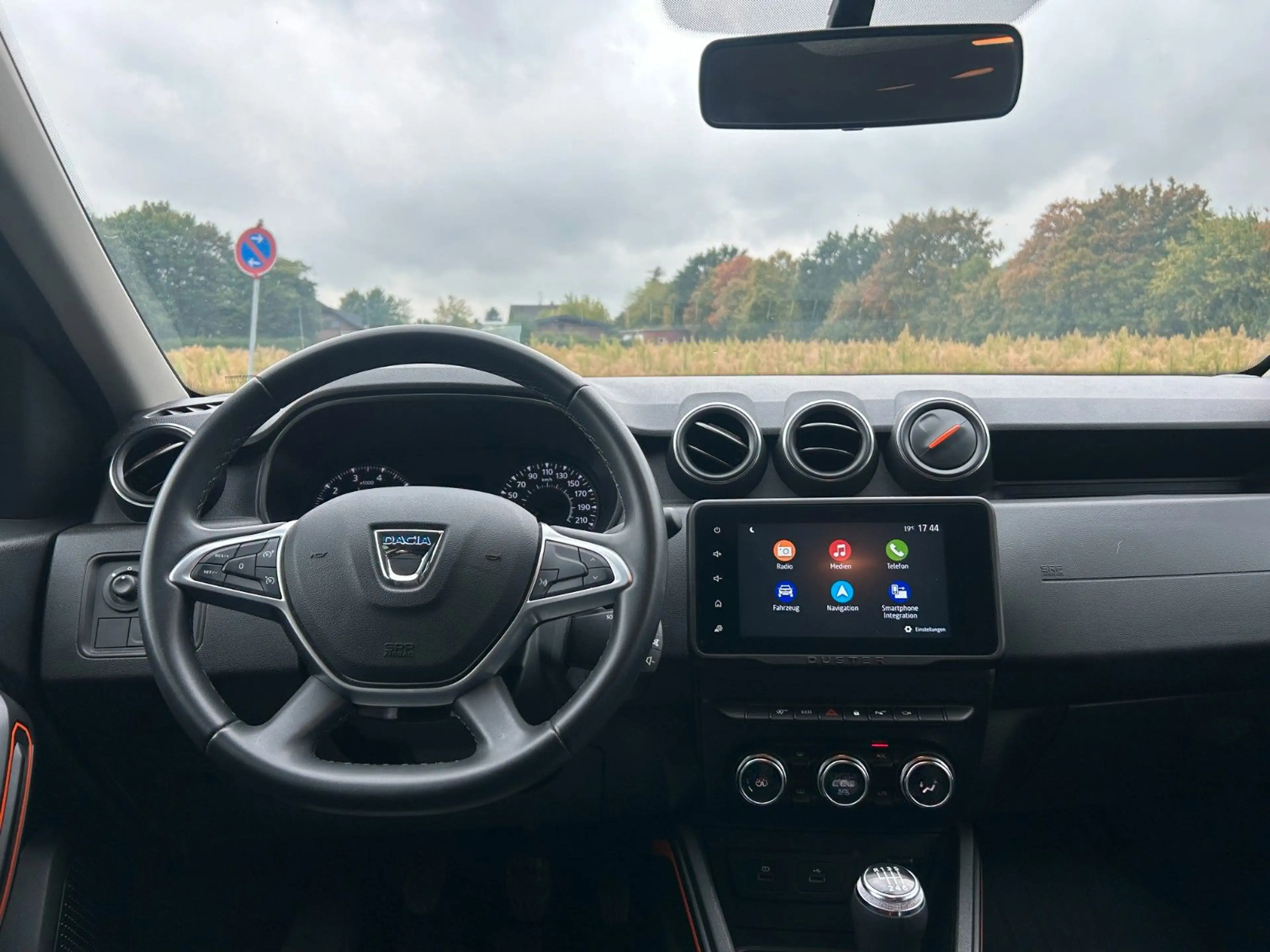 Dacia Duster Extreme TCe 130 Navi 360° Sitzheizung AHK — photo 16