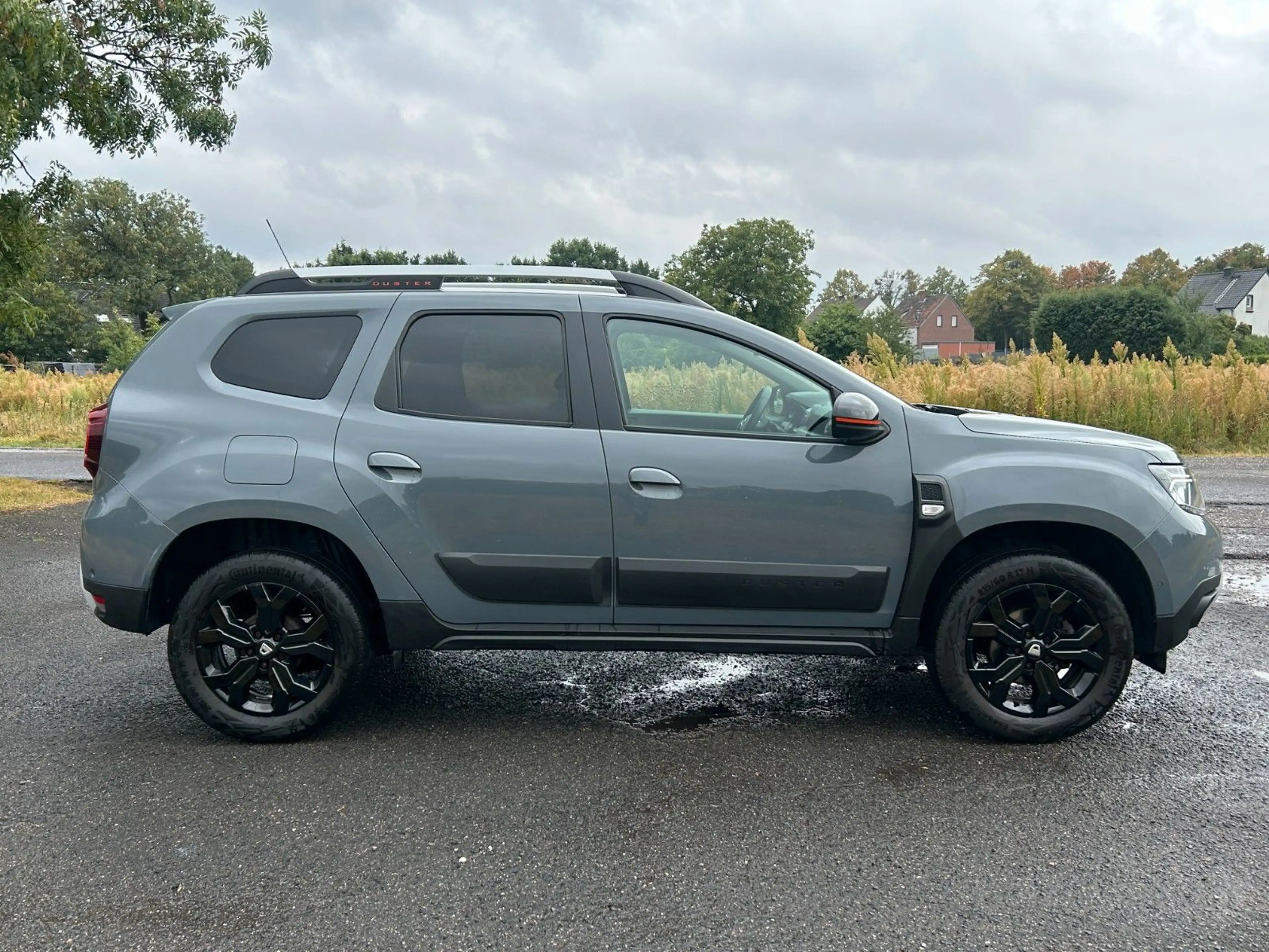 Dacia Duster Extreme TCe 130 Navi 360° Sitzheizung AHK — photo 6