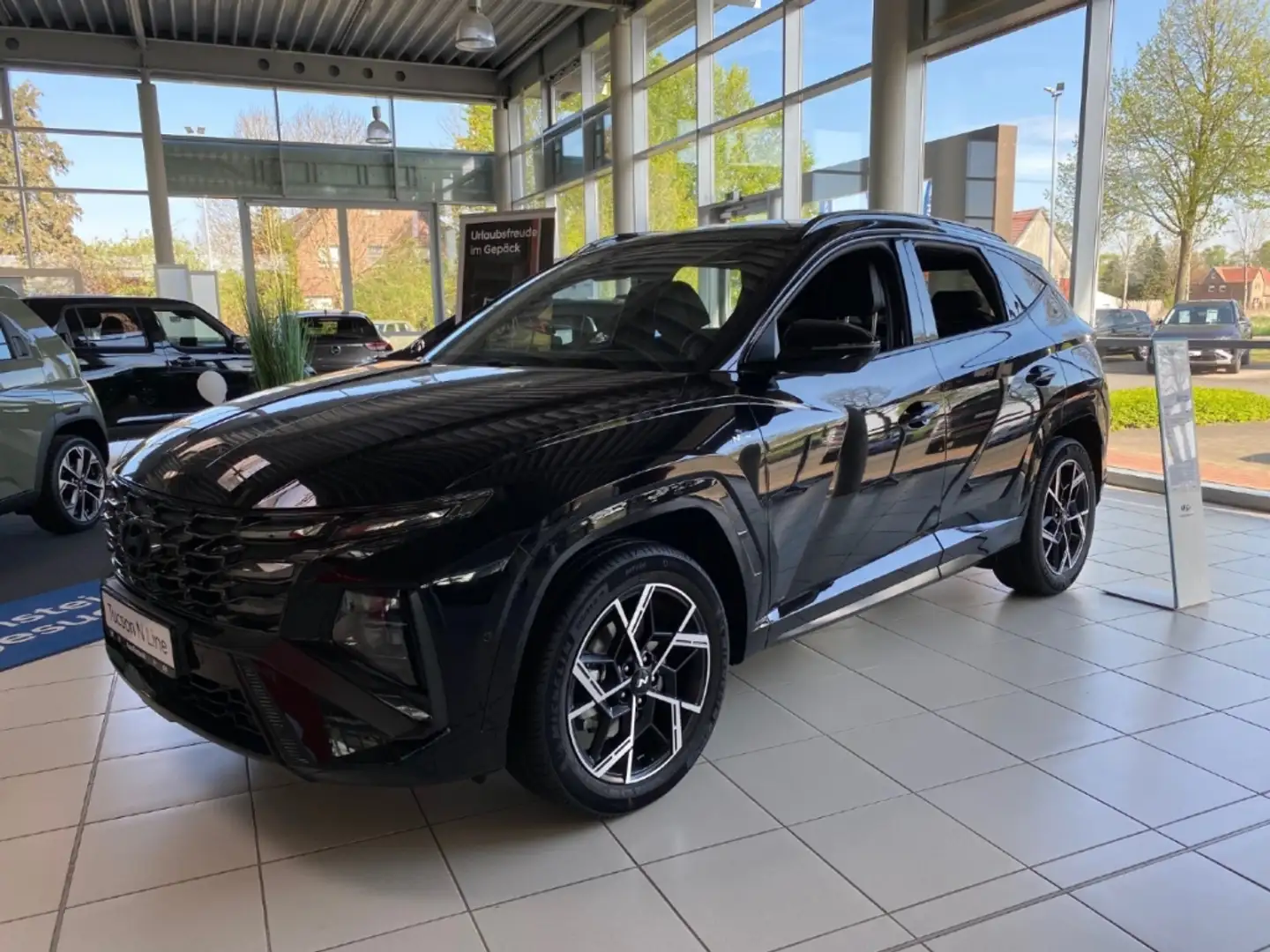 Hyundai TUCSON N Line Hybrid AT 4WD 1.6 T-GDI EU6e HUD El.Panodac Noir - 1