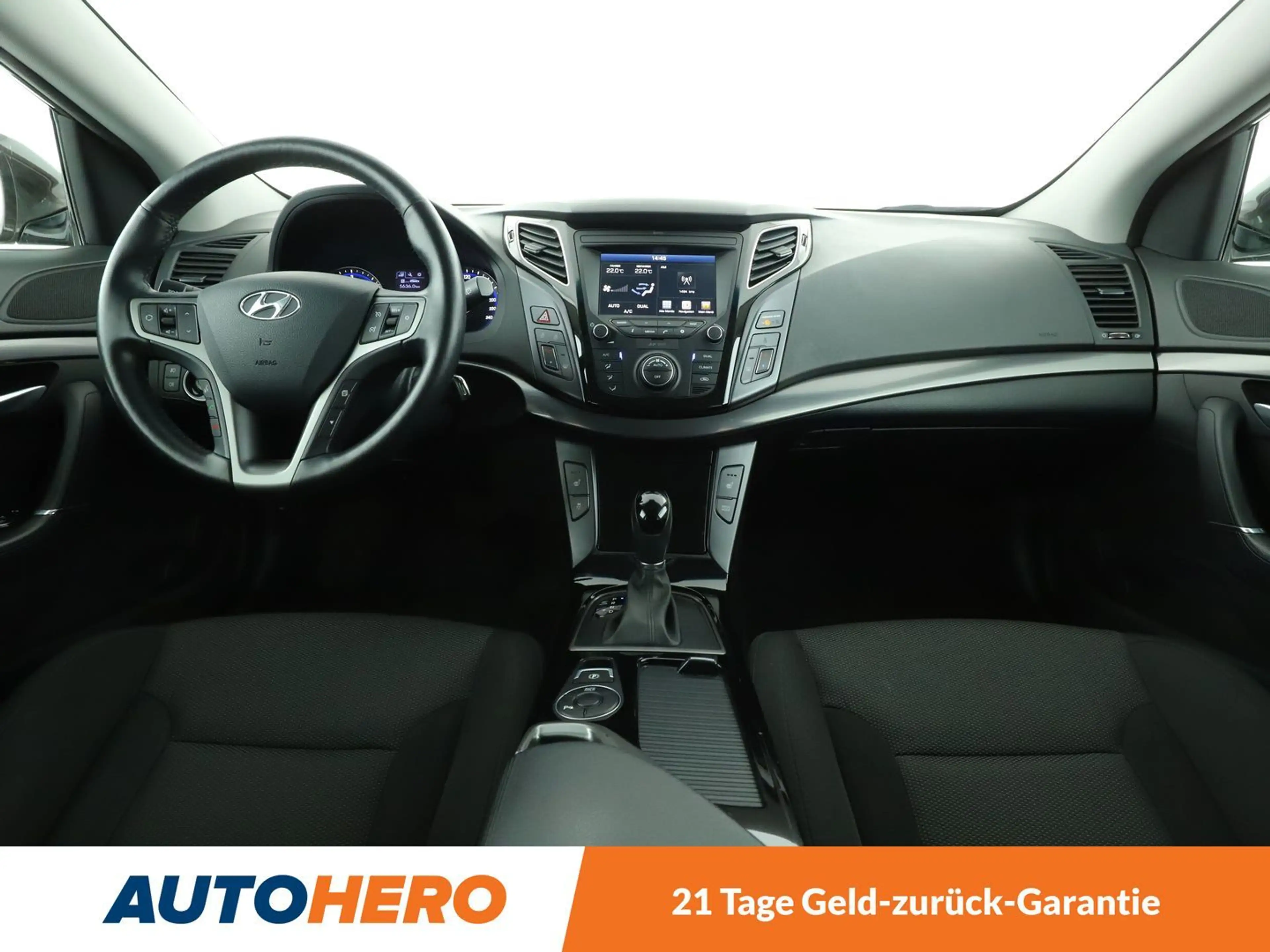 Hyundai i40 1.7 CRDi Trend Blue *NAVI*PDC*SHZ*TEMPO*ALU* — photo 12