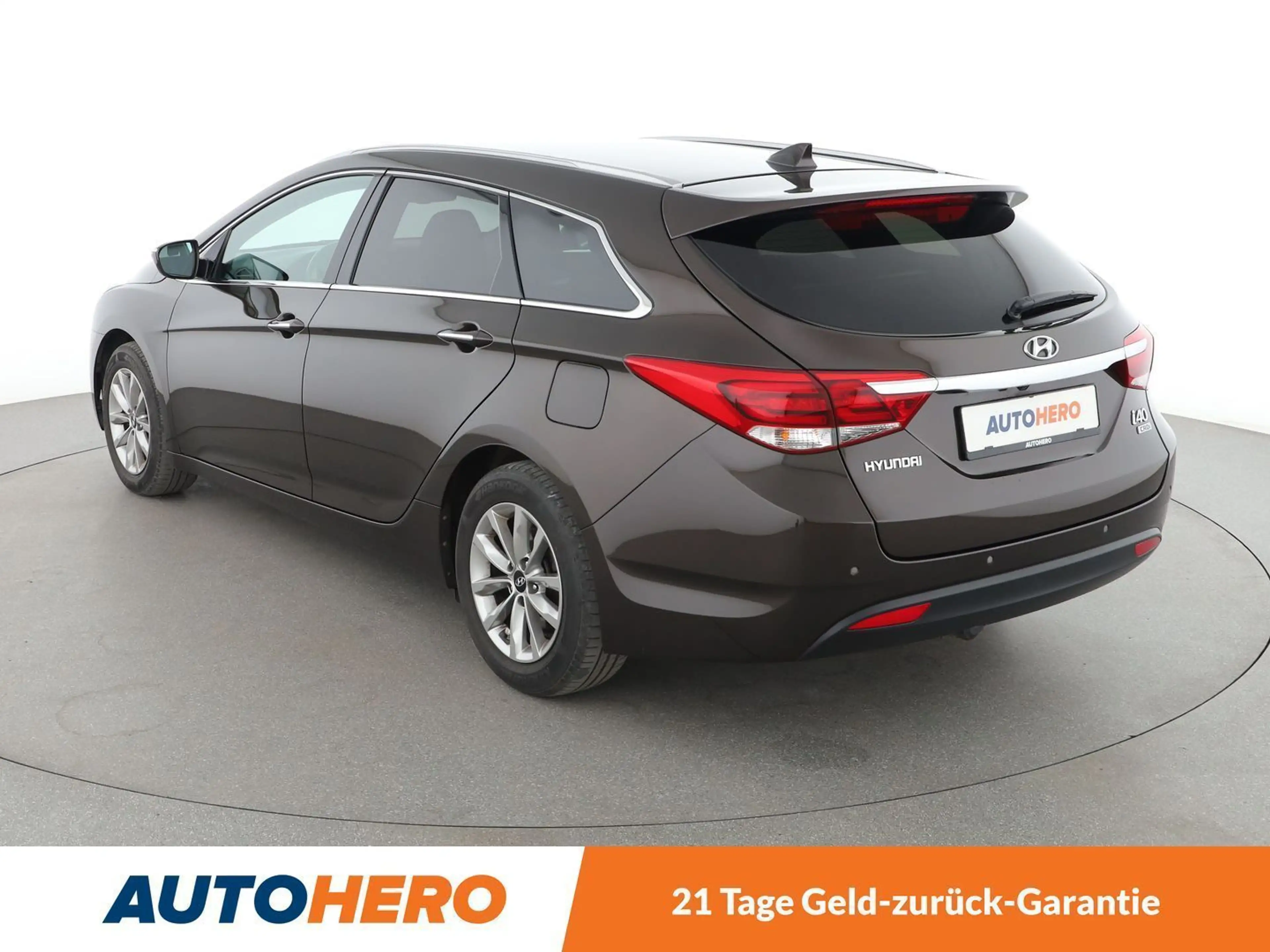 Hyundai i40 1.7 CRDi Trend Blue *NAVI*PDC*SHZ*TEMPO*ALU* — photo 4