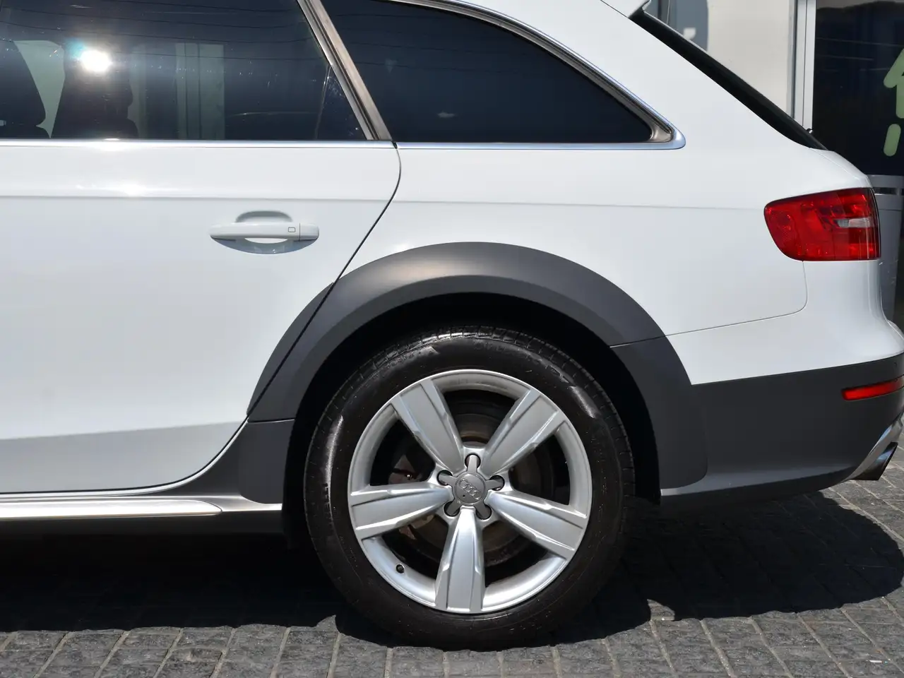Audi A4 allroad снимка Audi A4 allroad
