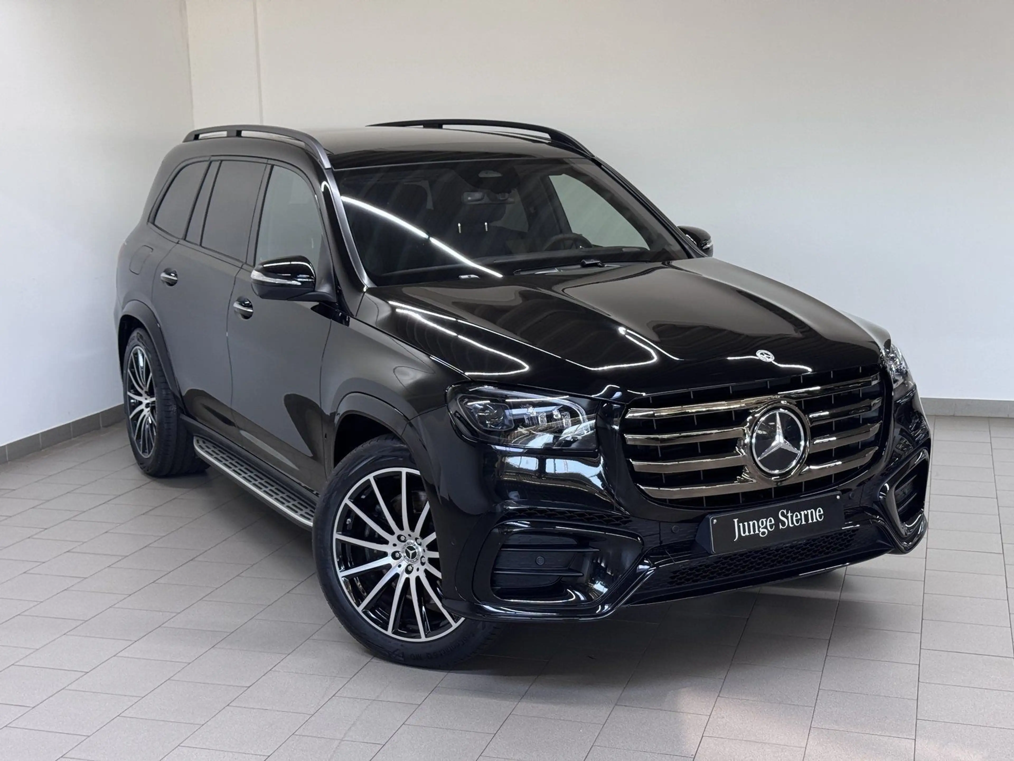 Mercedes-Benz GLS 450 d 4M AMG+NIGHT+22"+PANO+DISTR+AHK+360° — photo 2
