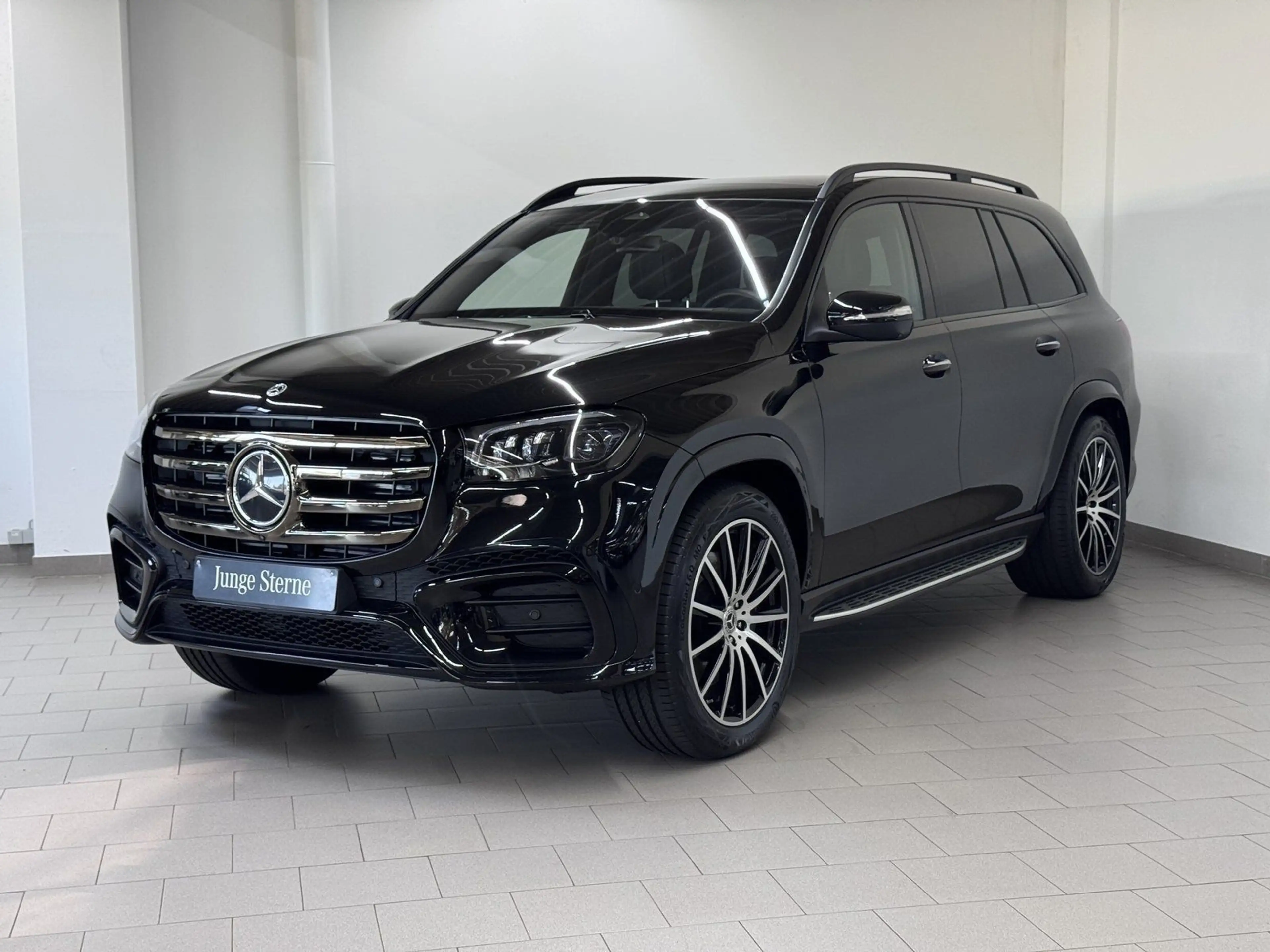 Mercedes-Benz GLS 450 d 4M AMG+NIGHT+22"+PANO+DISTR+AHK+360° — photo 6