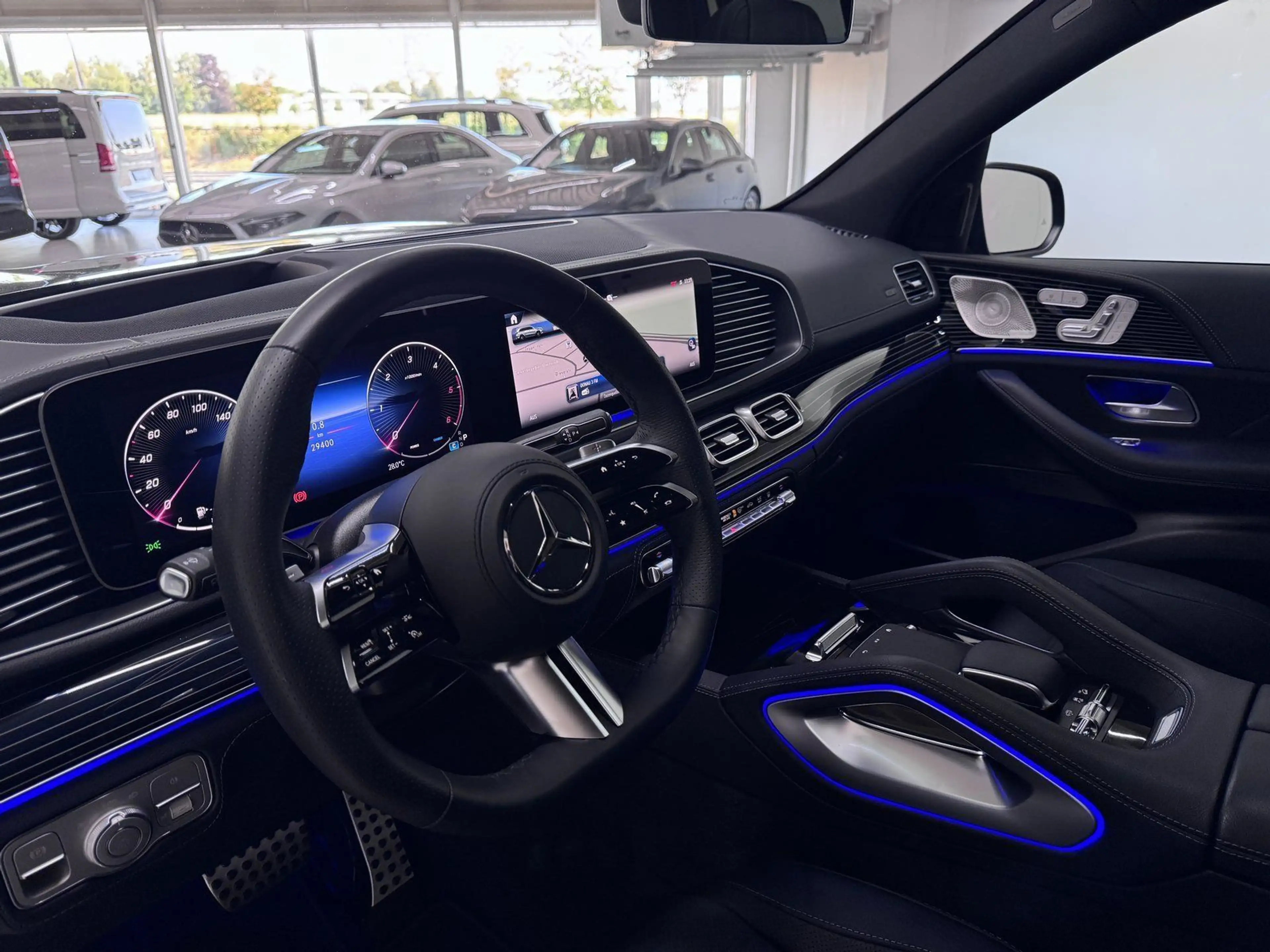 Mercedes-Benz GLS 450 d 4M AMG+NIGHT+22"+PANO+DISTR+AHK+360° — photo 8