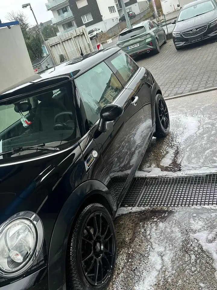 MINI One