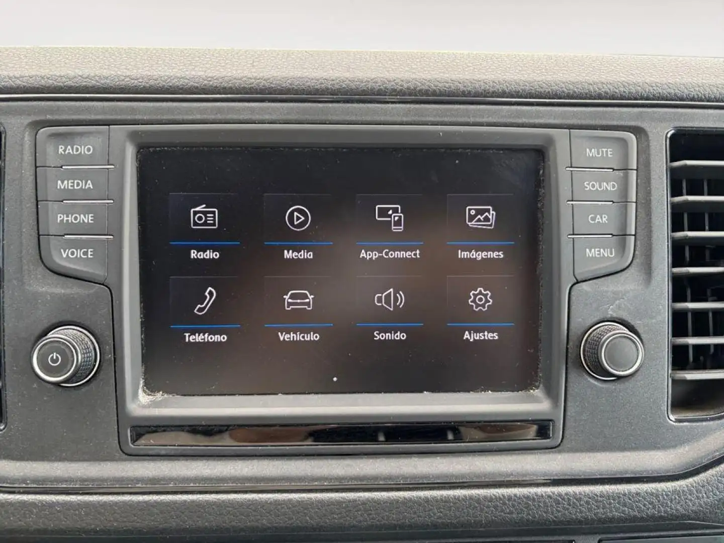 Volkswagen Crafter 30 Furgón BM TN L3H2 2.0TDI 75kW (102CV) Blanc - 2