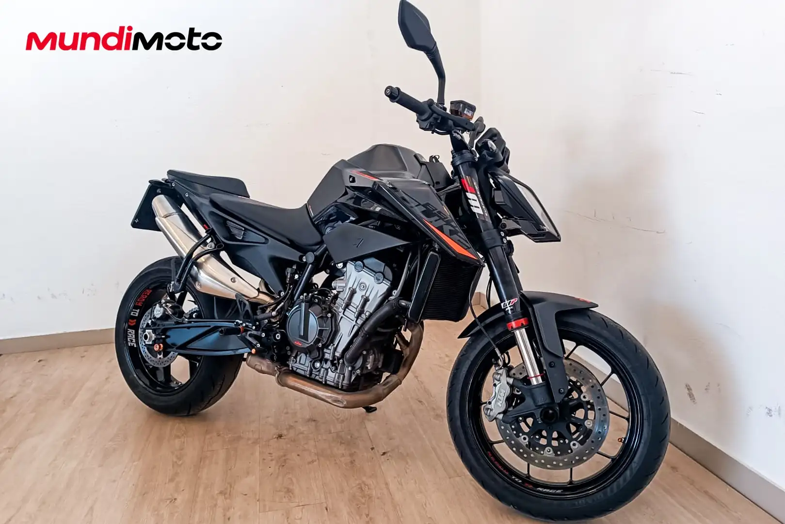 KTM 890 Duke - 2