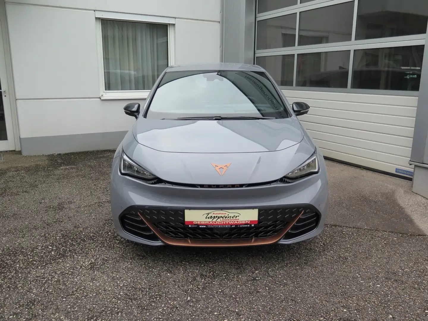 CUPRA Born 58/62 e-Boost 170kW/231PS inkl. Wärmepumpe Grau - 2