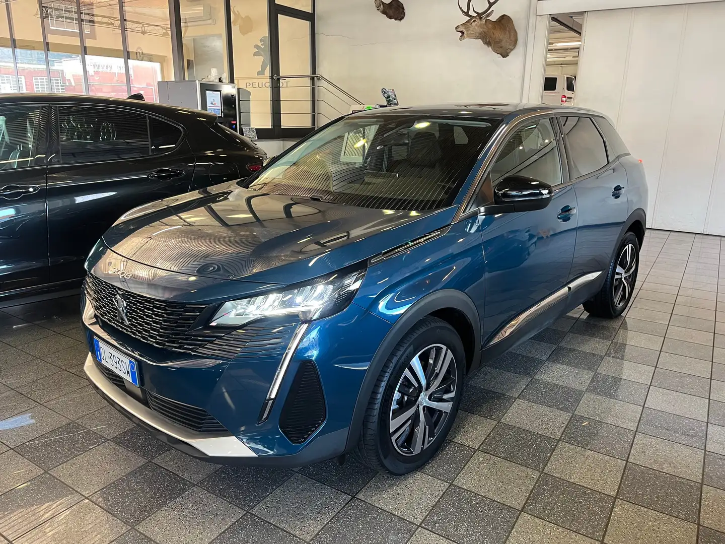 Peugeot 3008 3008 1.5 bluehdi ALLURE PACK 130CV  2 TELECAMERE Blau - 1