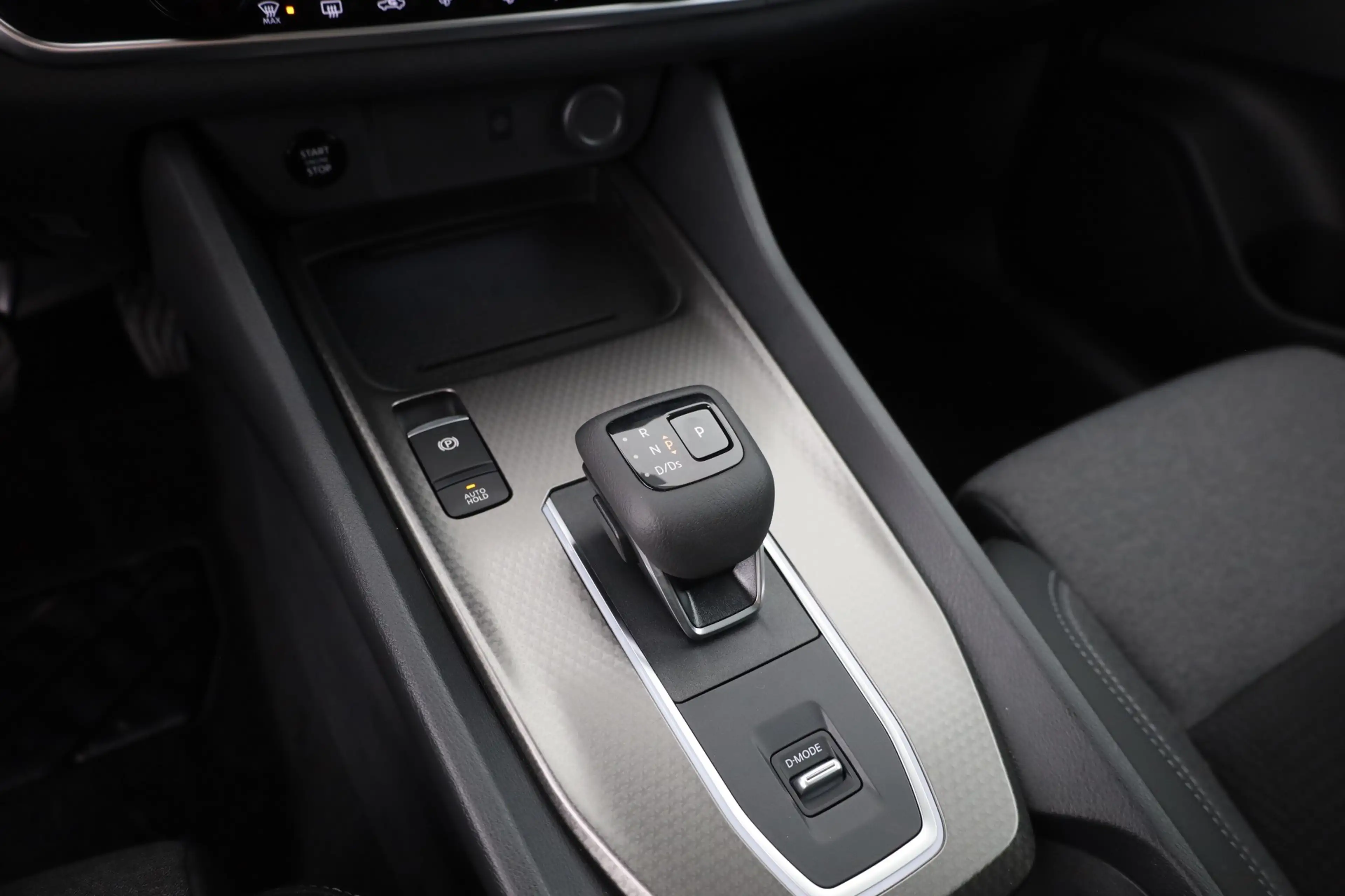 Nissan Qashqai N-Connecta 1.3 Dig-T Aut. LED ACC Pano — photo 13