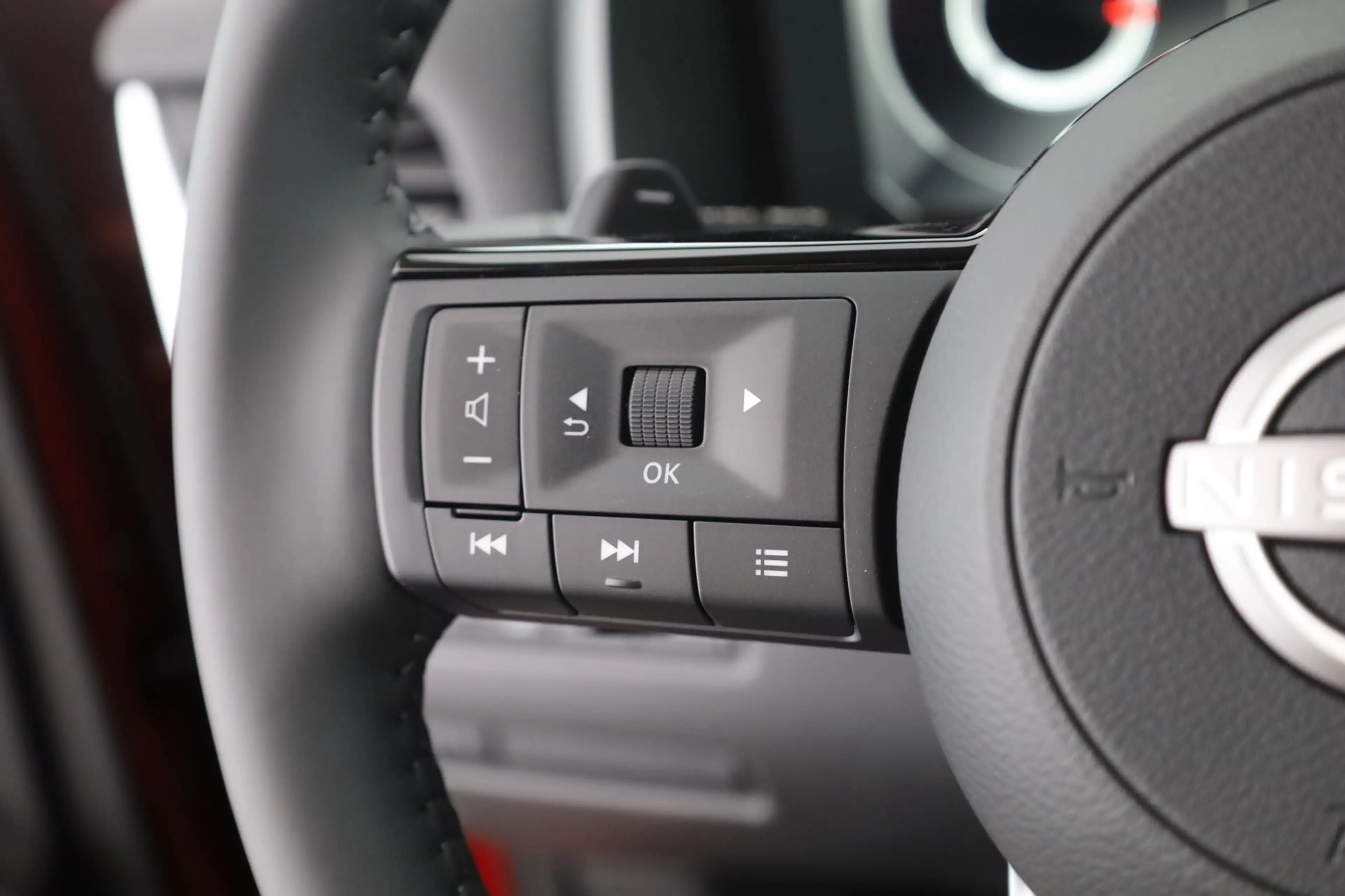Nissan Qashqai N-Connecta 1.3 Dig-T Aut. LED ACC Pano — photo 15