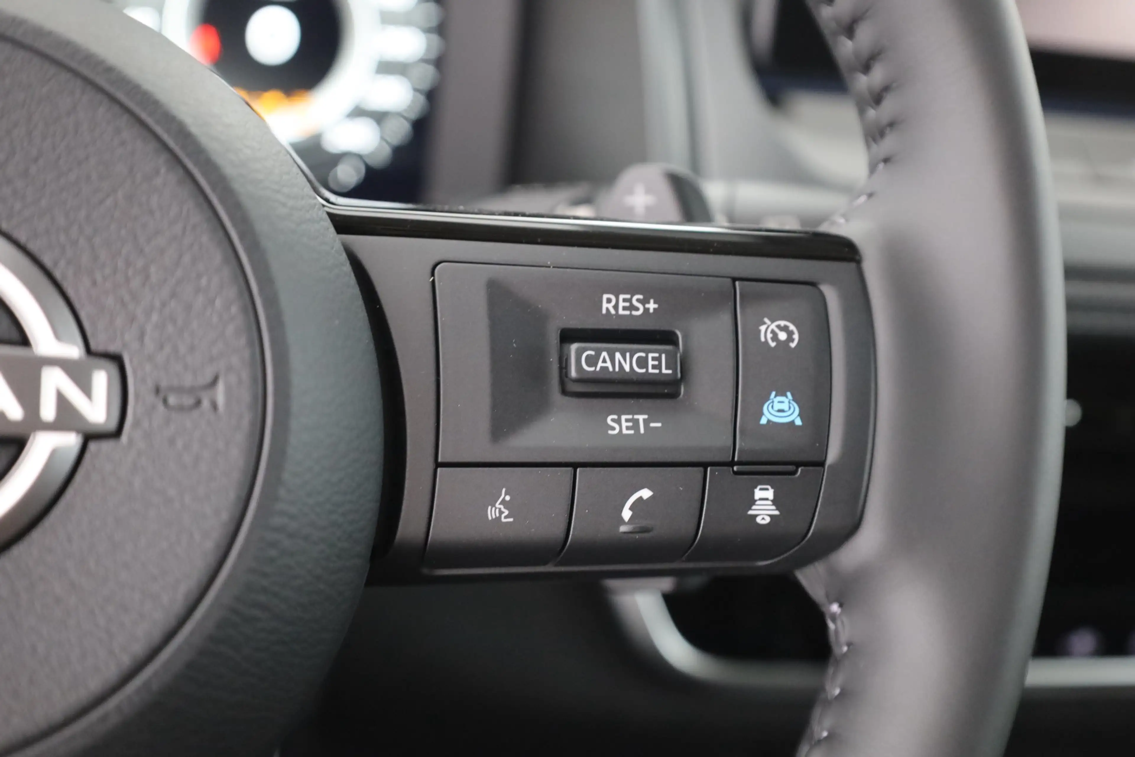 Nissan Qashqai N-Connecta 1.3 Dig-T Aut. LED ACC Pano — photo 16