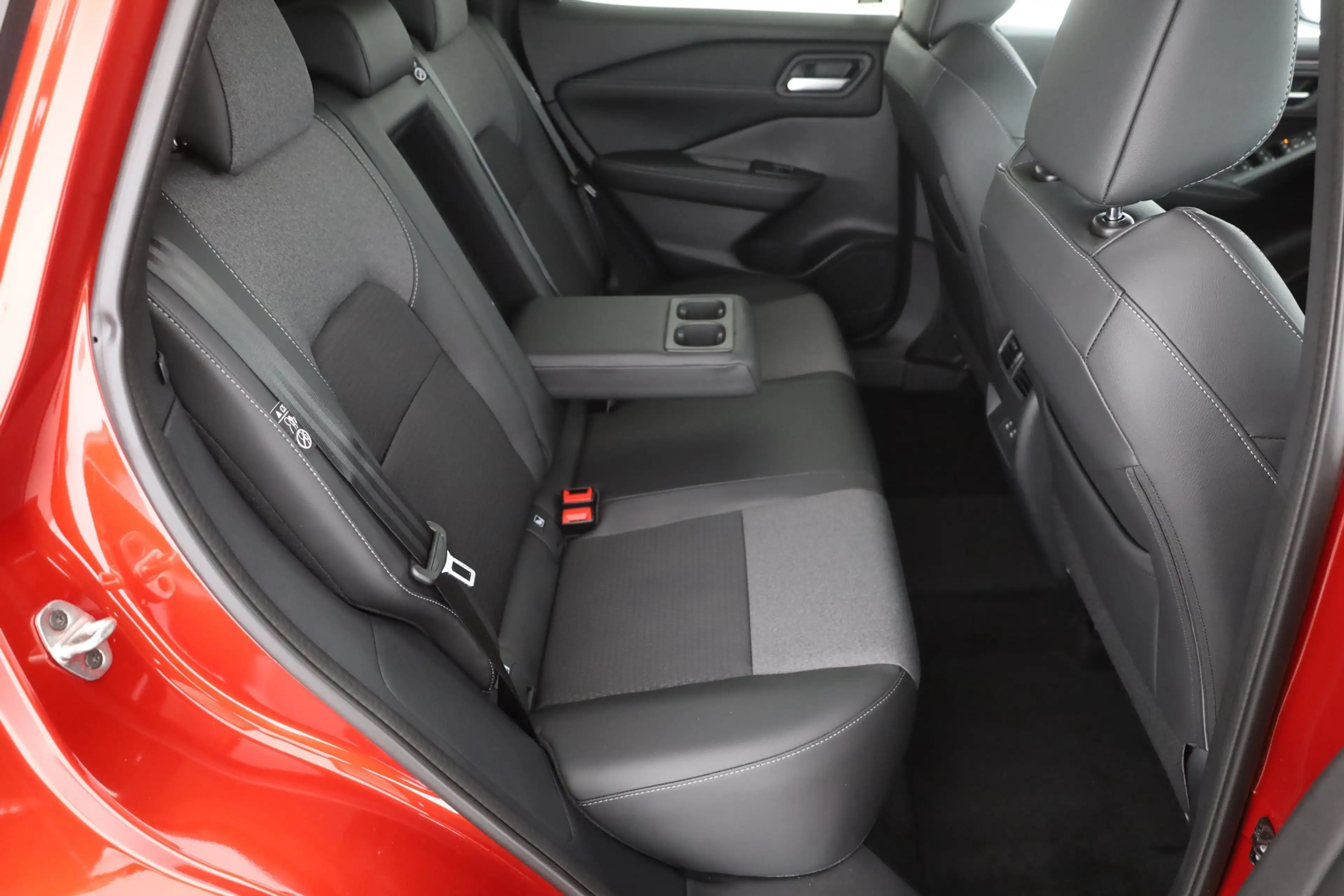 Nissan Qashqai N-Connecta 1.3 Dig-T Aut. LED ACC Pano — photo 24
