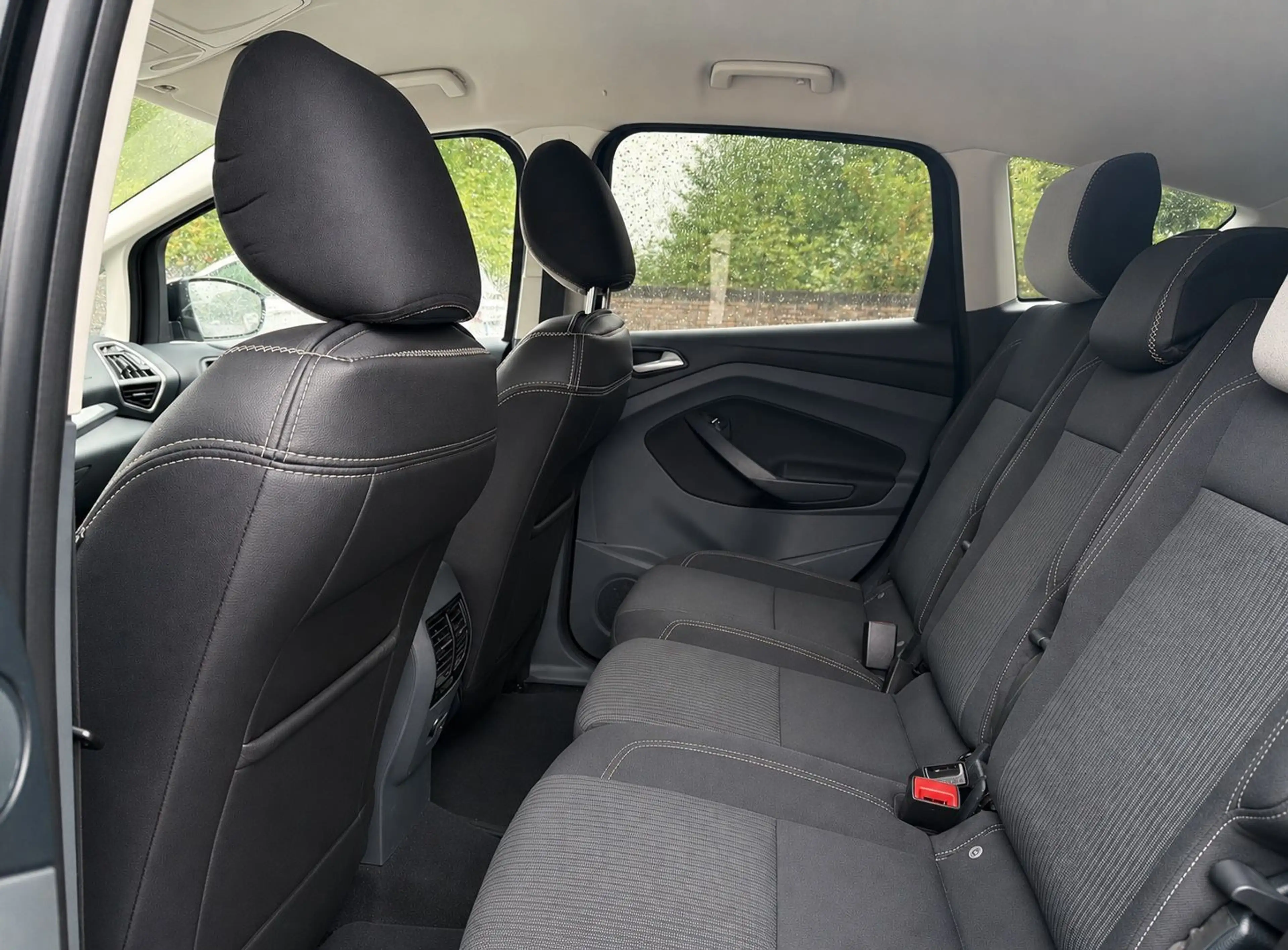 Ford C-Max Titanium Zahnriemen neu AHK PDC SHZ AluF — photo 12