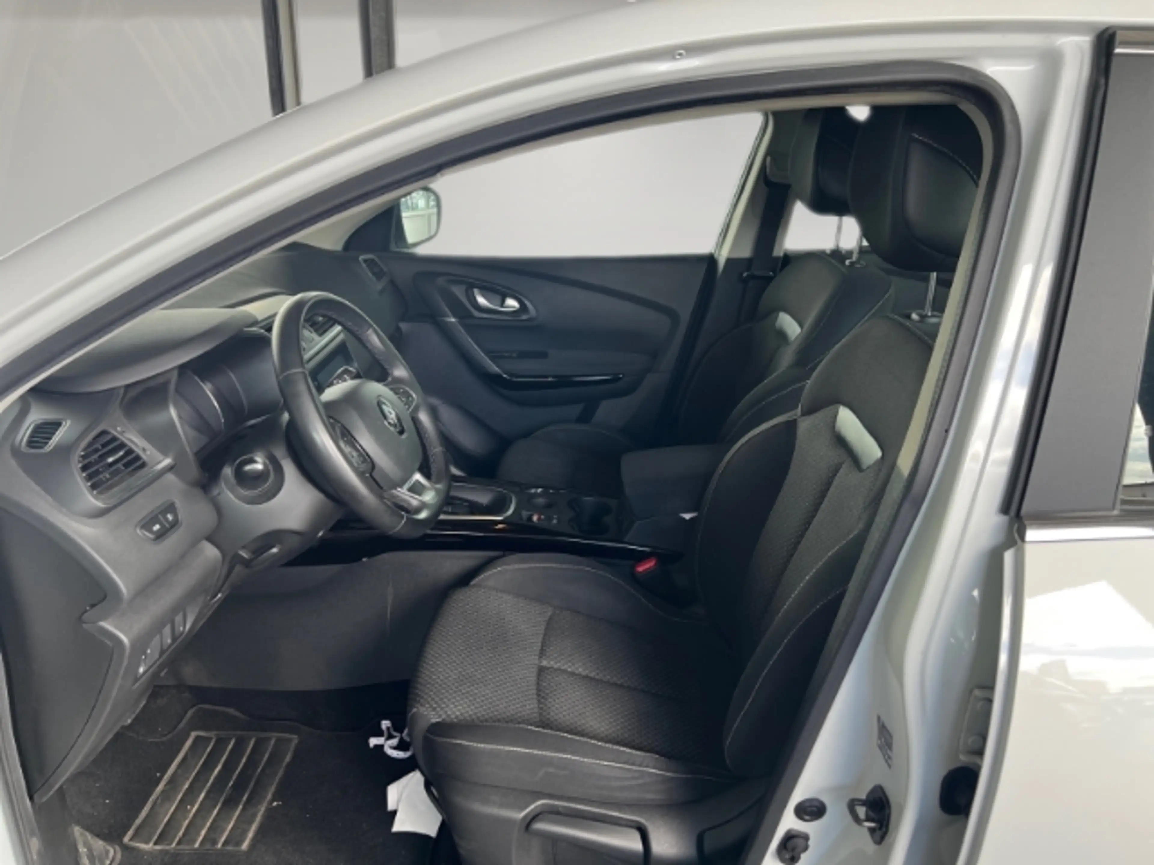 Renault Kadjar Zen Automat 1.3 TCe Mehrzonenklima DAB Ambientebel — photo 4