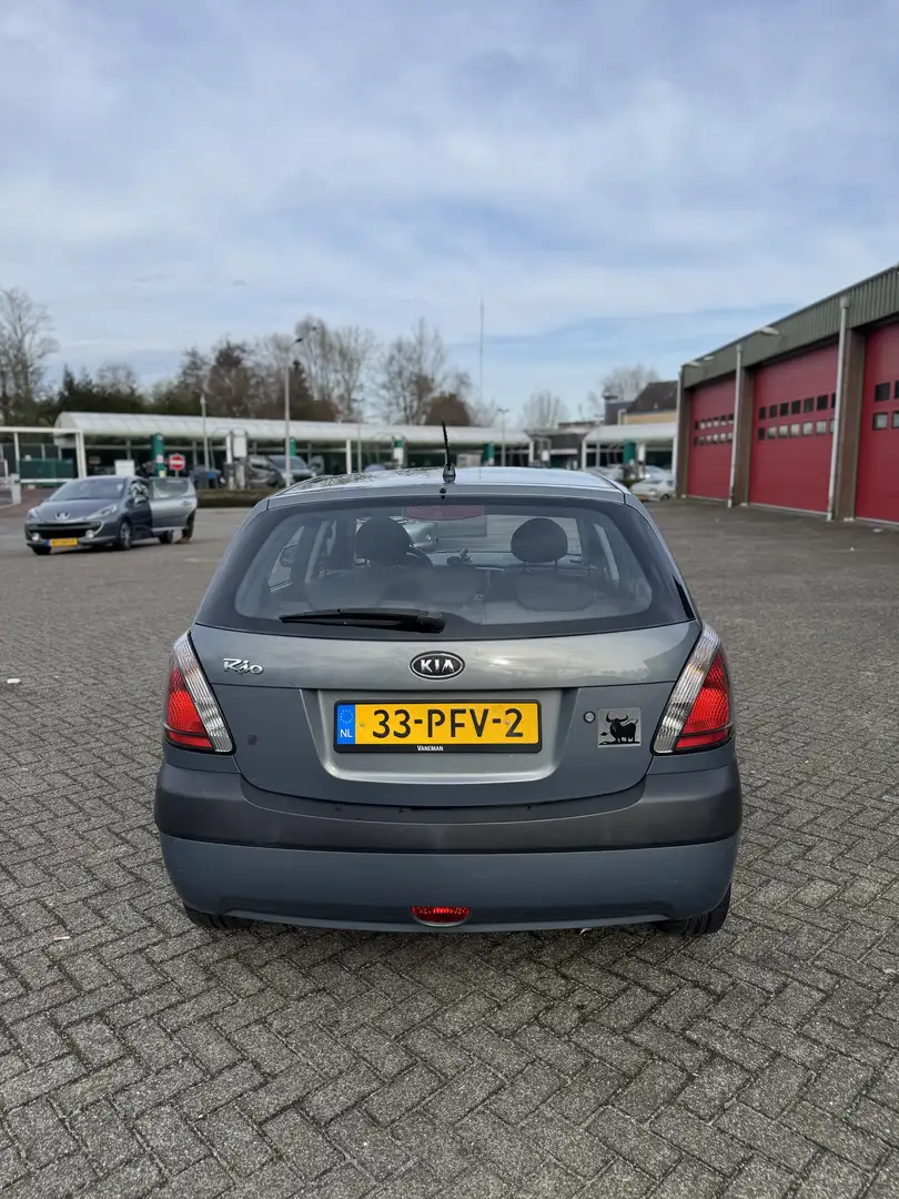 Kia Rio 1.4X Grijs - 1