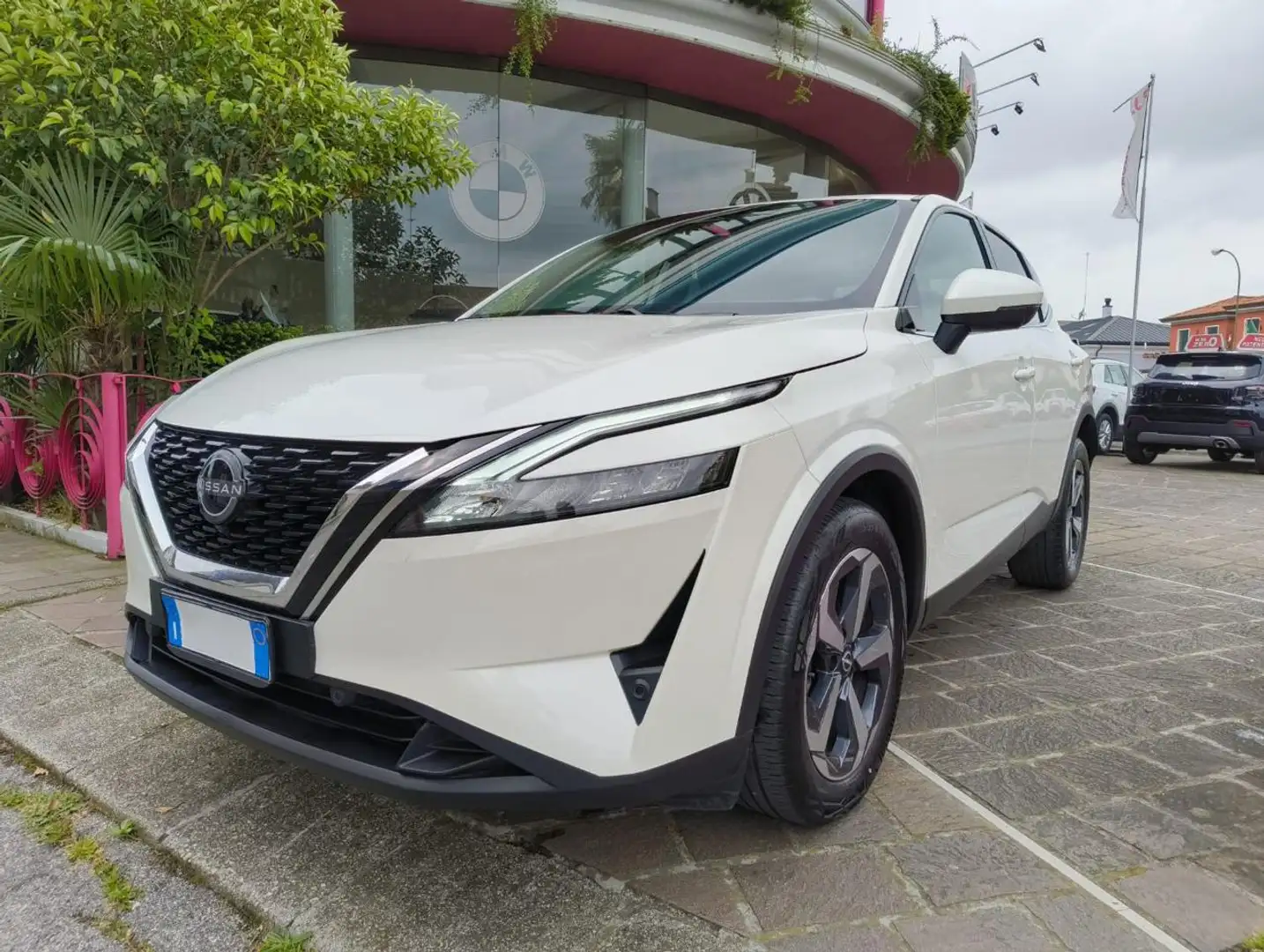 Nissan Qashqai MHEV 158CV X-TRONIC N-Connecta Blanco - 1