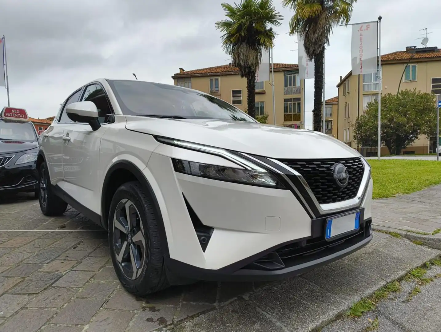 Nissan Qashqai MHEV 158CV X-TRONIC N-Connecta Blanco - 2