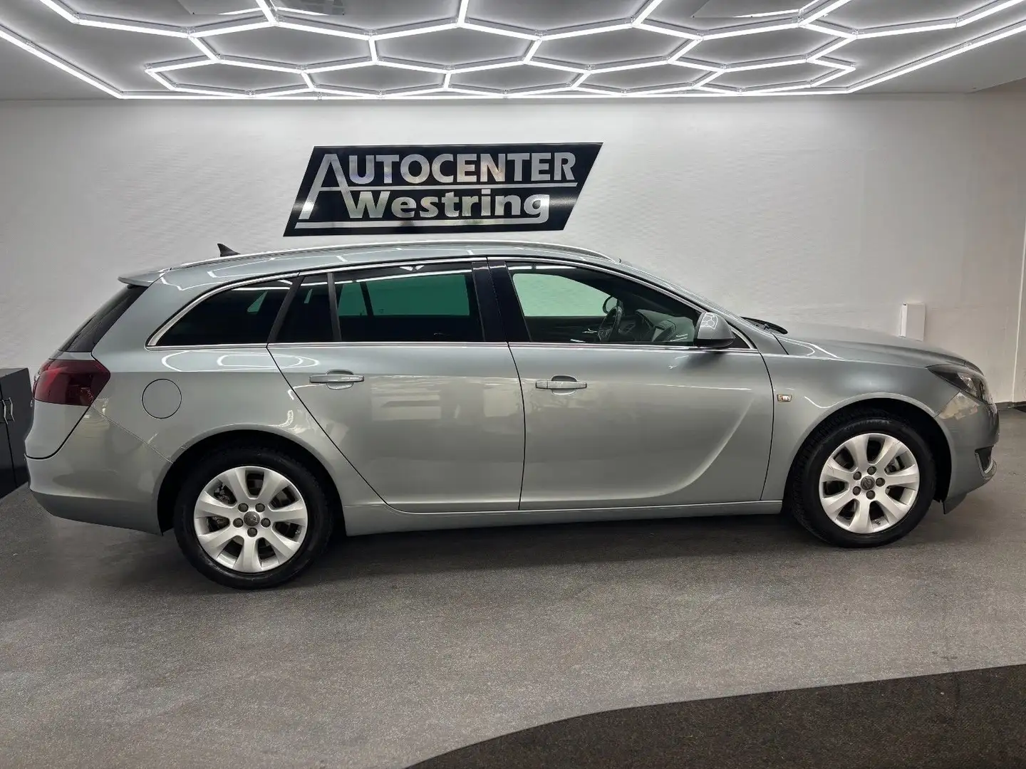 Opel Insignia A Sports Tourer1.6 SIDI*Innovatio*Xenon Gris - 2