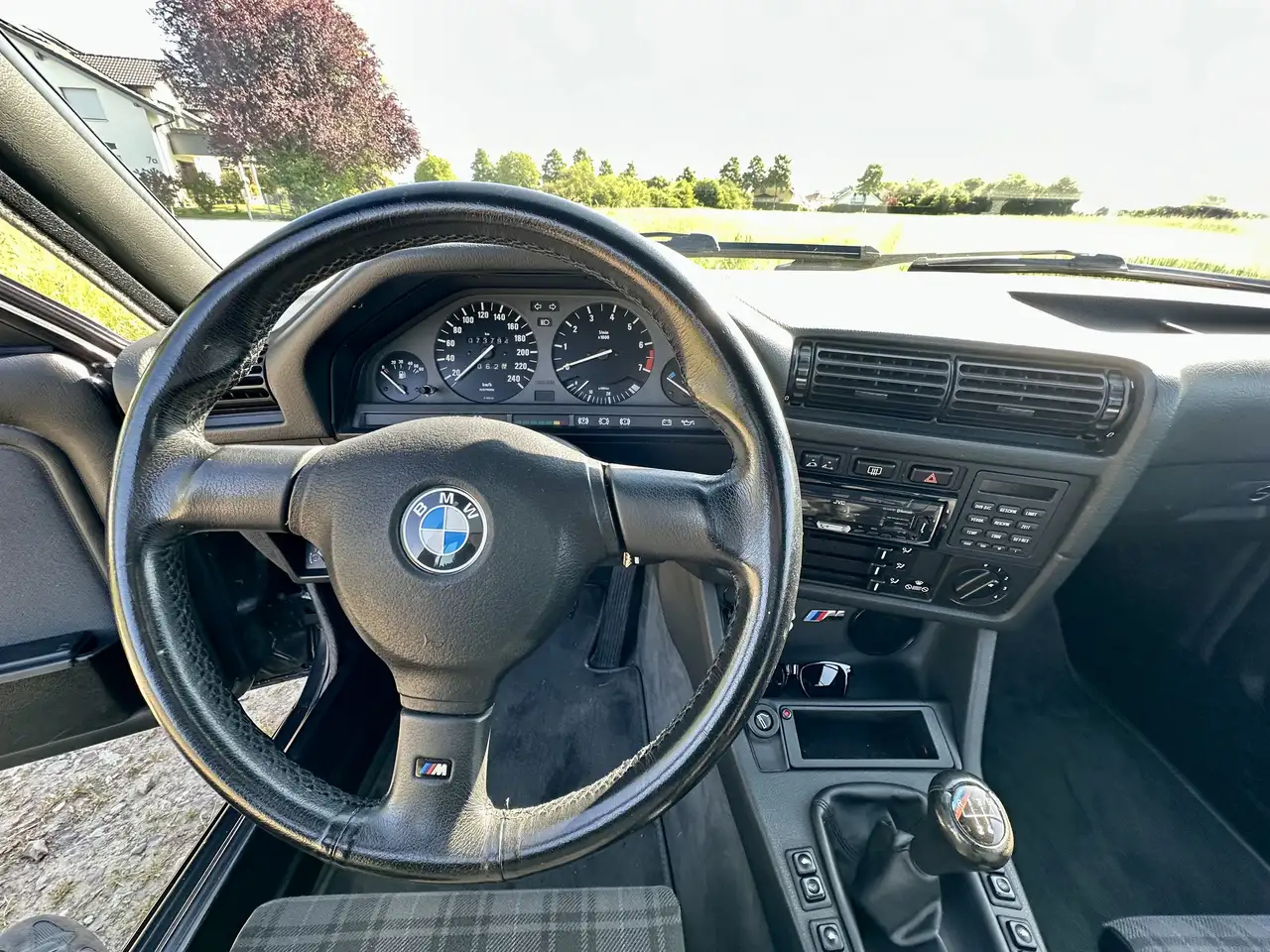 BMW 320i, foto 5