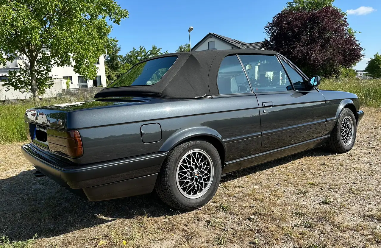BMW 320i, foto 3
