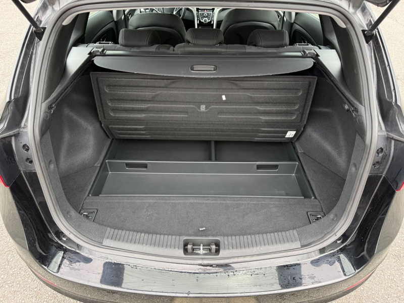 Hyundai i30 cw GDI Automatik Sitzheizg. Alu 1.Hand — photo 10