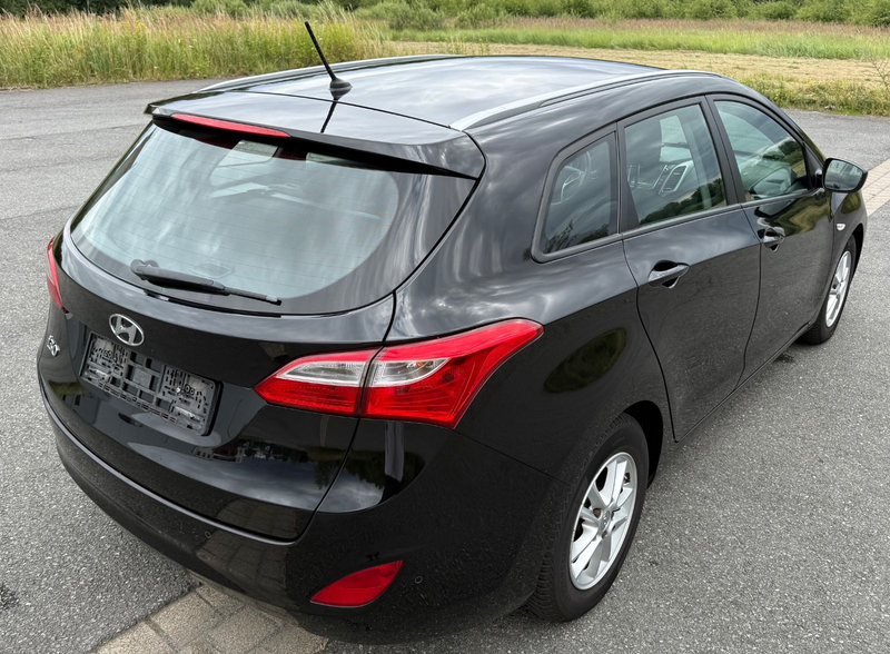 Hyundai i30 cw GDI Automatik Sitzheizg. Alu 1.Hand — photo 7