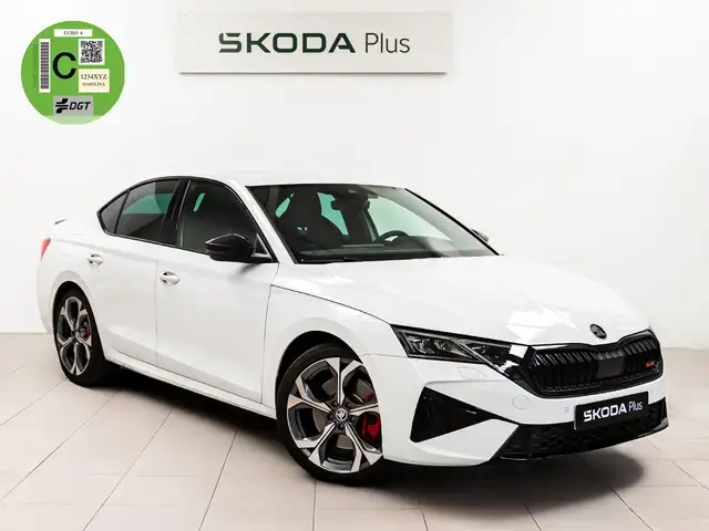 Skoda Octavia 2.0 TSI RS DSG7 195kW