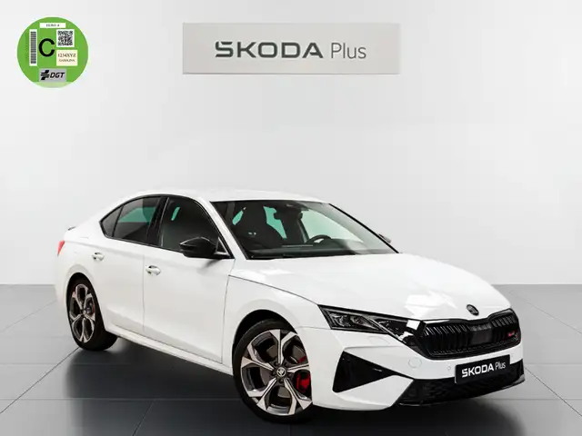 Skoda Octavia 2.0 TSI RS DSG7 195kW