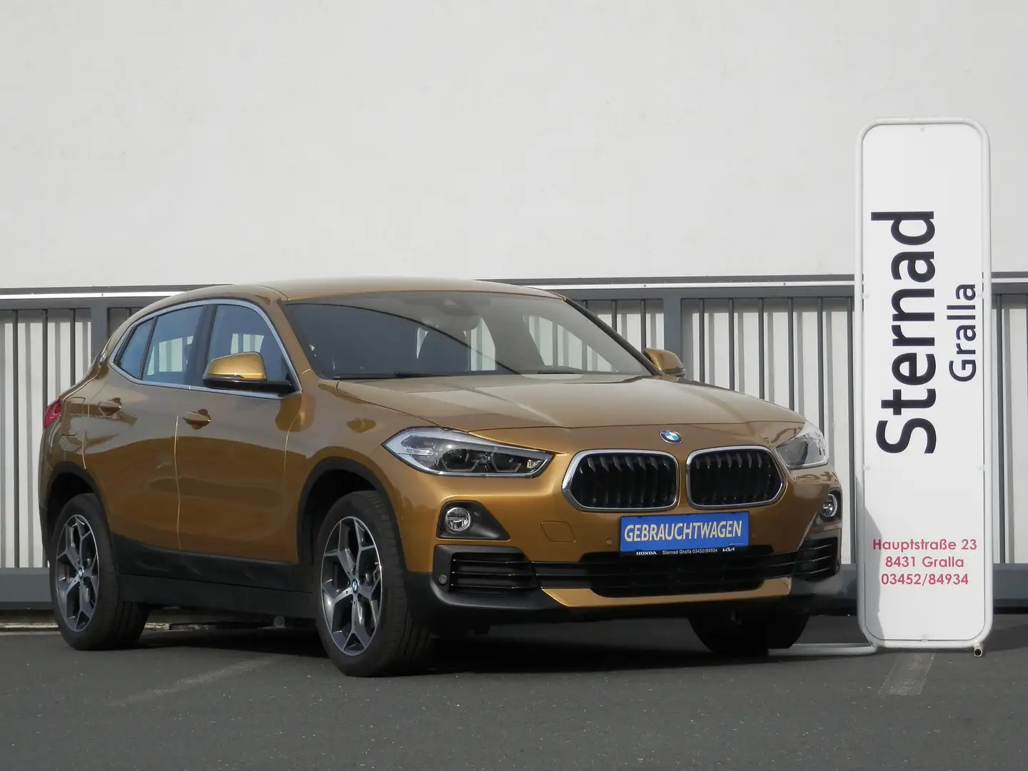 BMW X2 sDrive 18d Aut. Or - 2