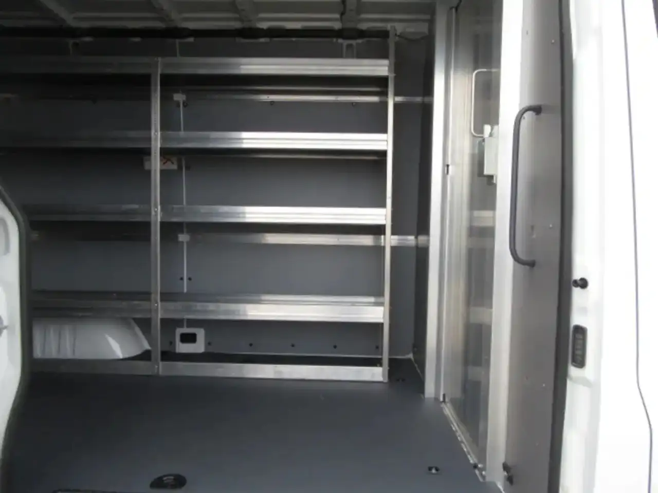 Mercedes-Benz Sprinter снимка Mercedes-Benz Sprinter