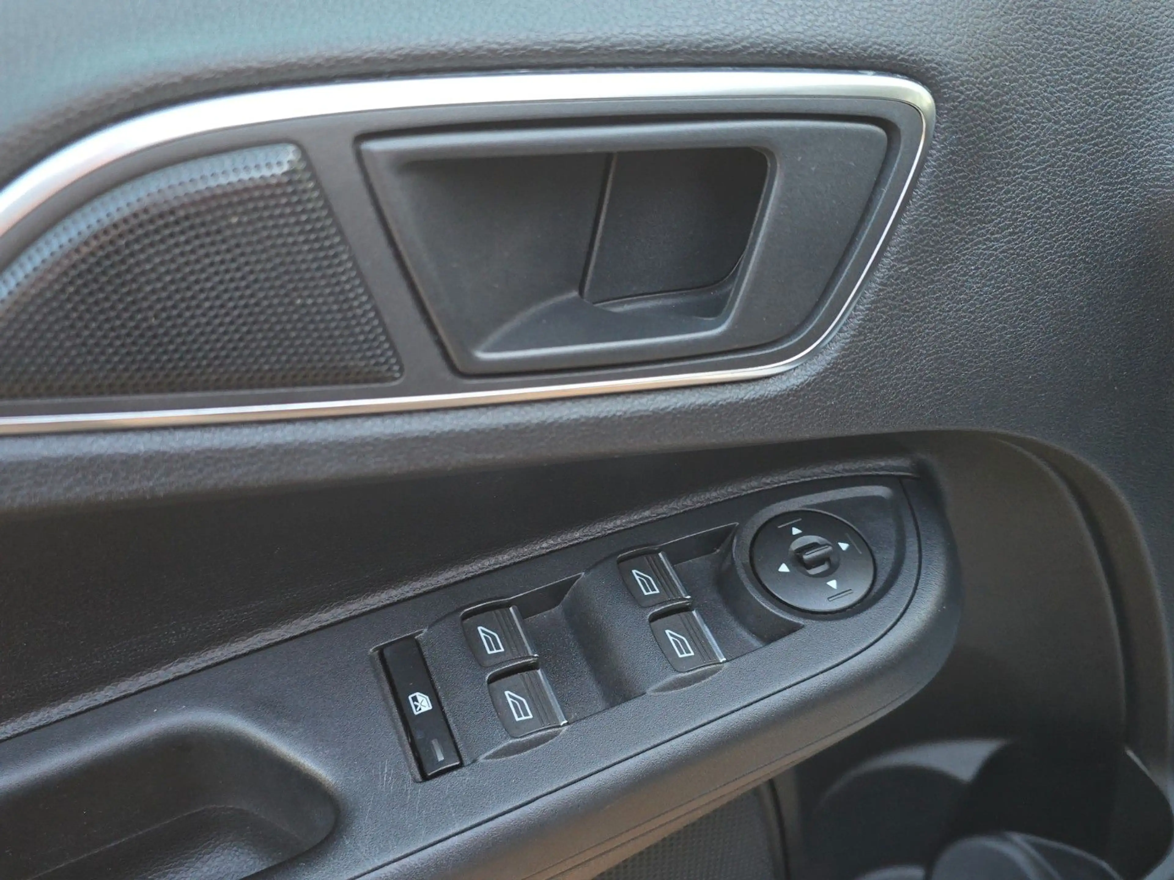 Ford B-Max B-MAX Trend, Zahnriemen Service TÜV NEU — photo 11