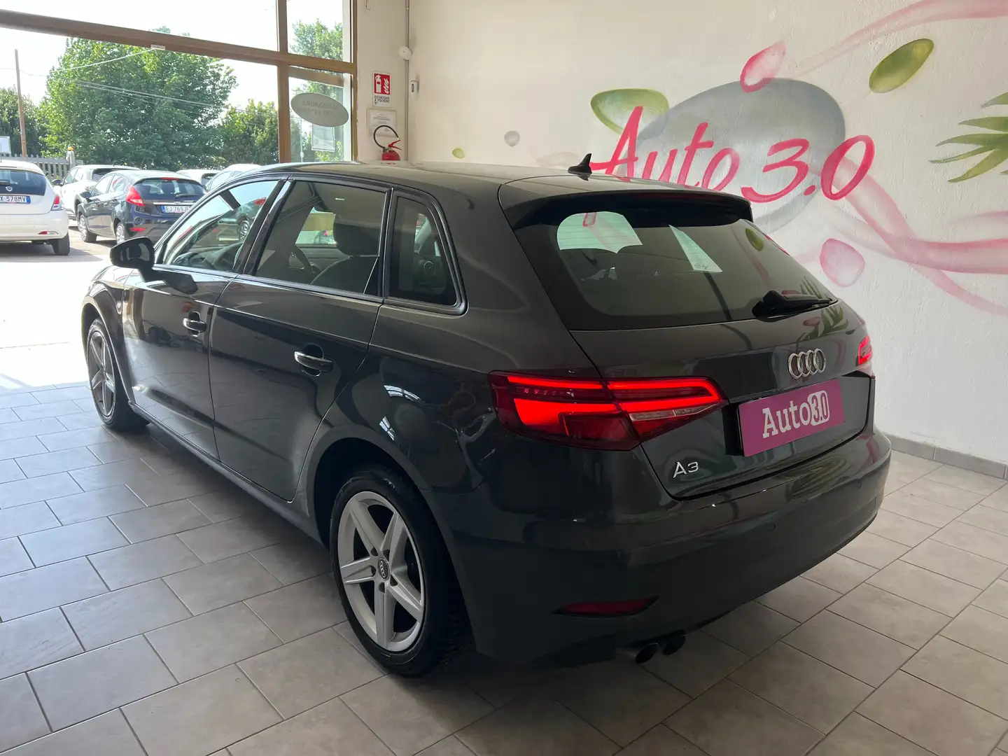 Audi A3 A3 III 2016 Sportback 35 2.0 tdi Business 150cv Grigio - 2