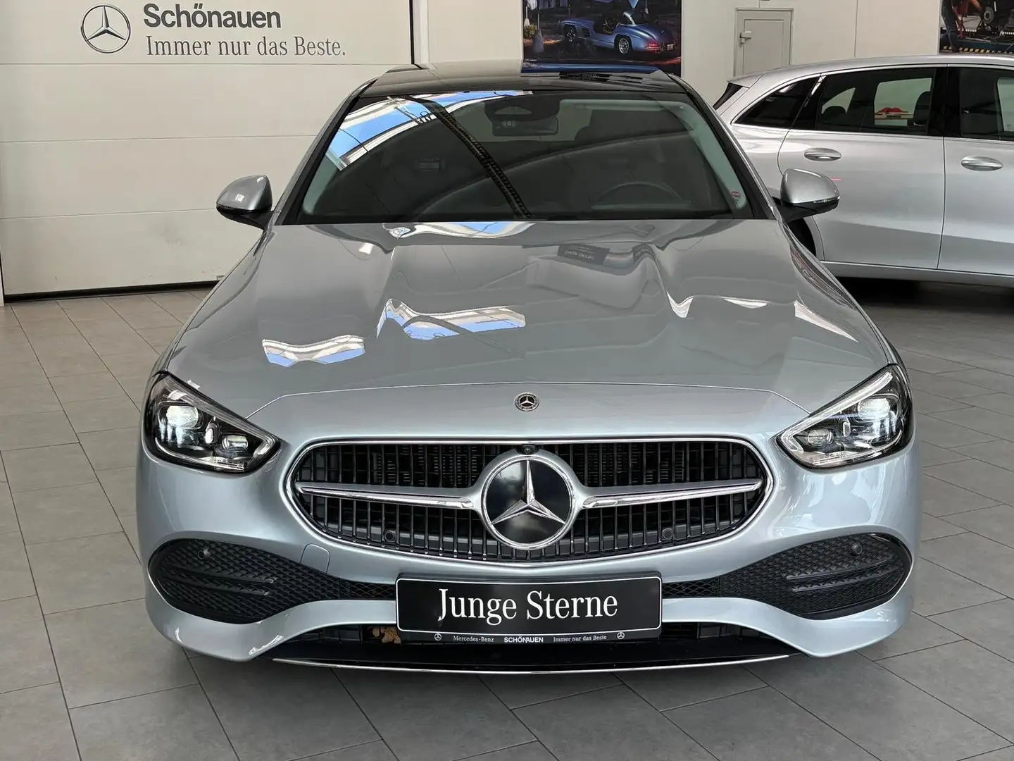 Mercedes-Benz C 200 PANO+DIGITAL+360°+MEMO+CARPLAY+PRIVACY Zilver - 2