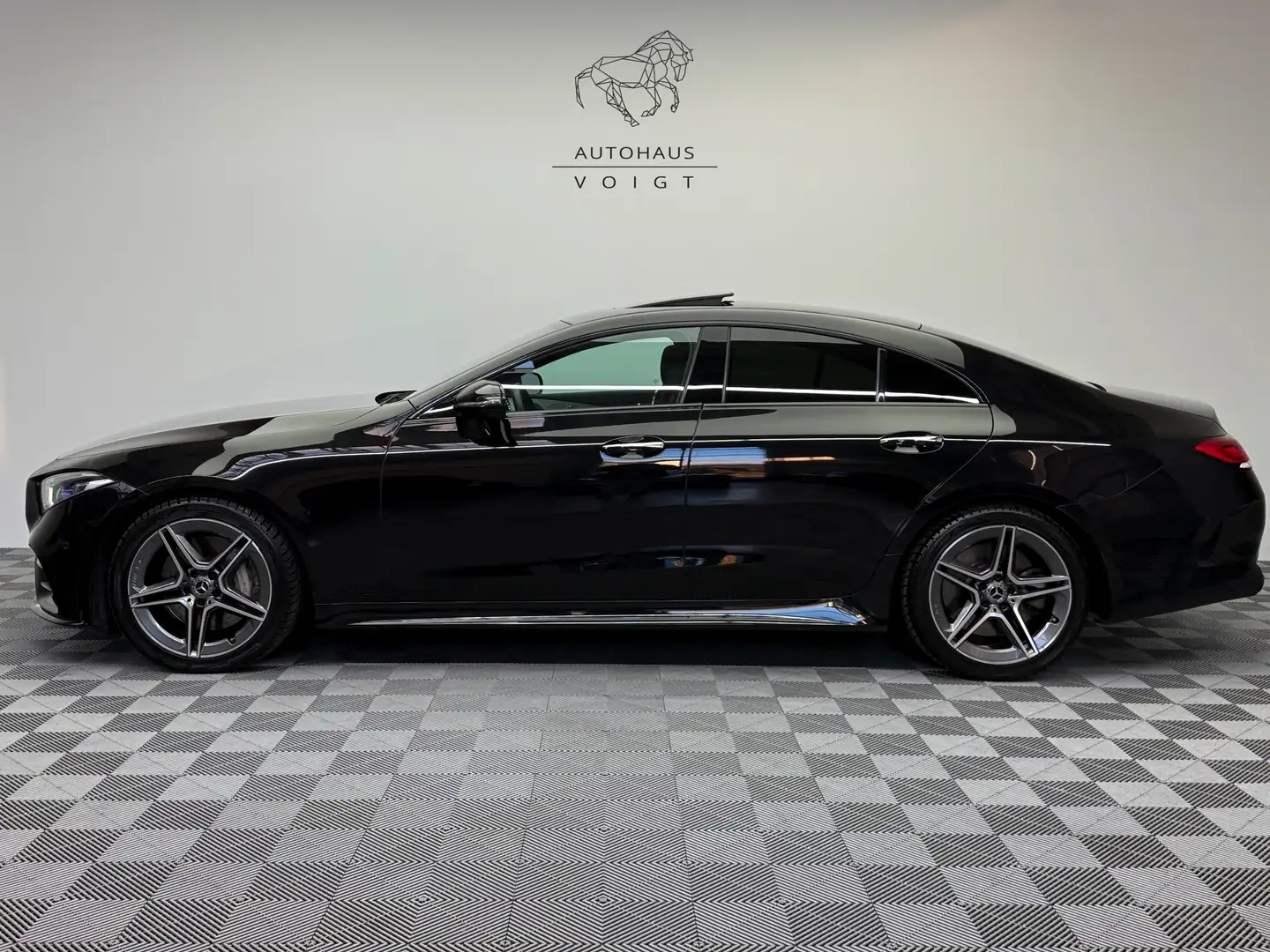 Mercedes-Benz CLS 450 4Matic|AMG LINE|HUD|PANO|BURMASTER|WIDE| Noir - 1
