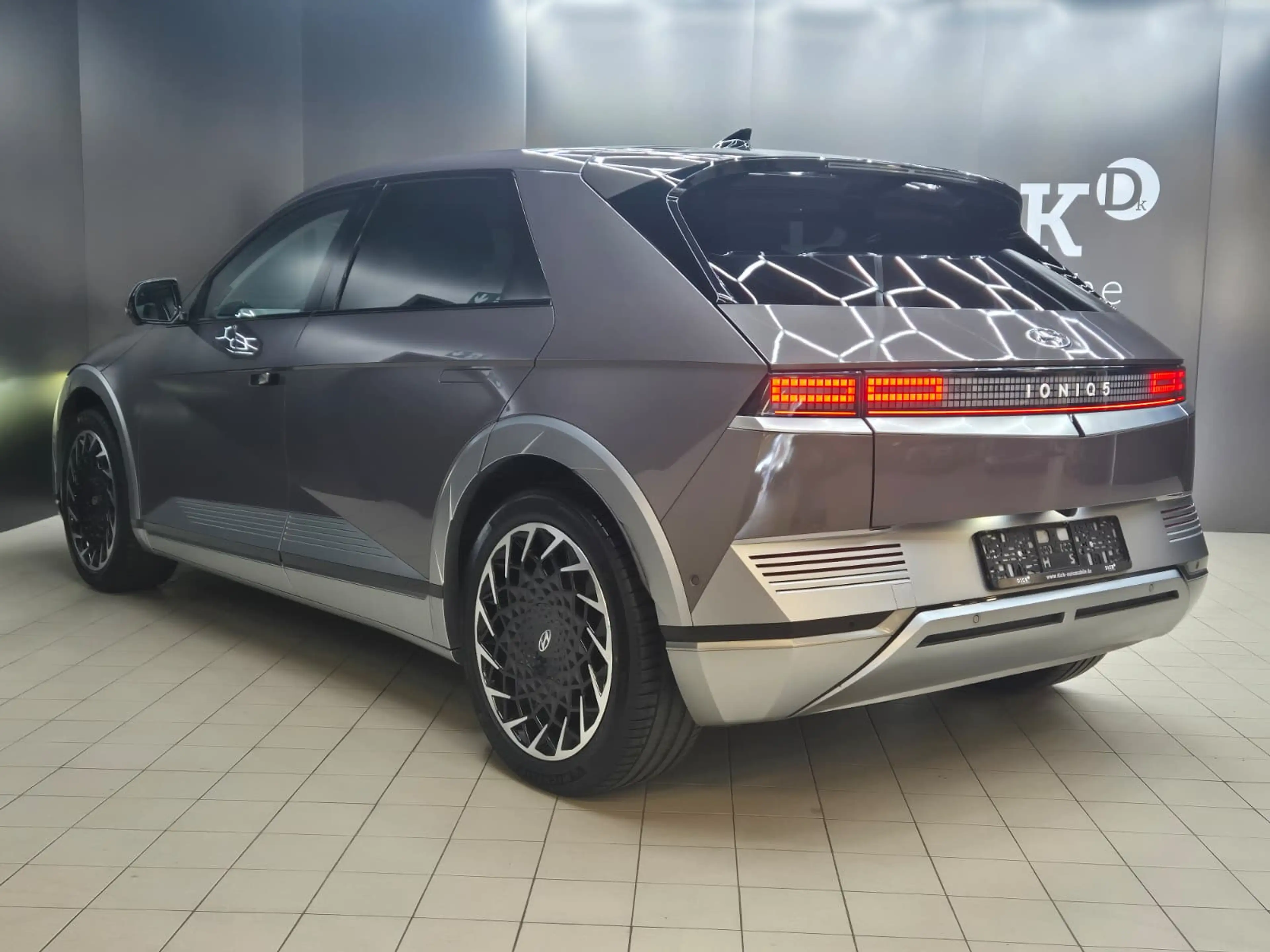 Hyundai IONIQ 5 Uniq PANO+LED+HEAD+MEMO+BOSE+360°+AHK+WP — photo 6