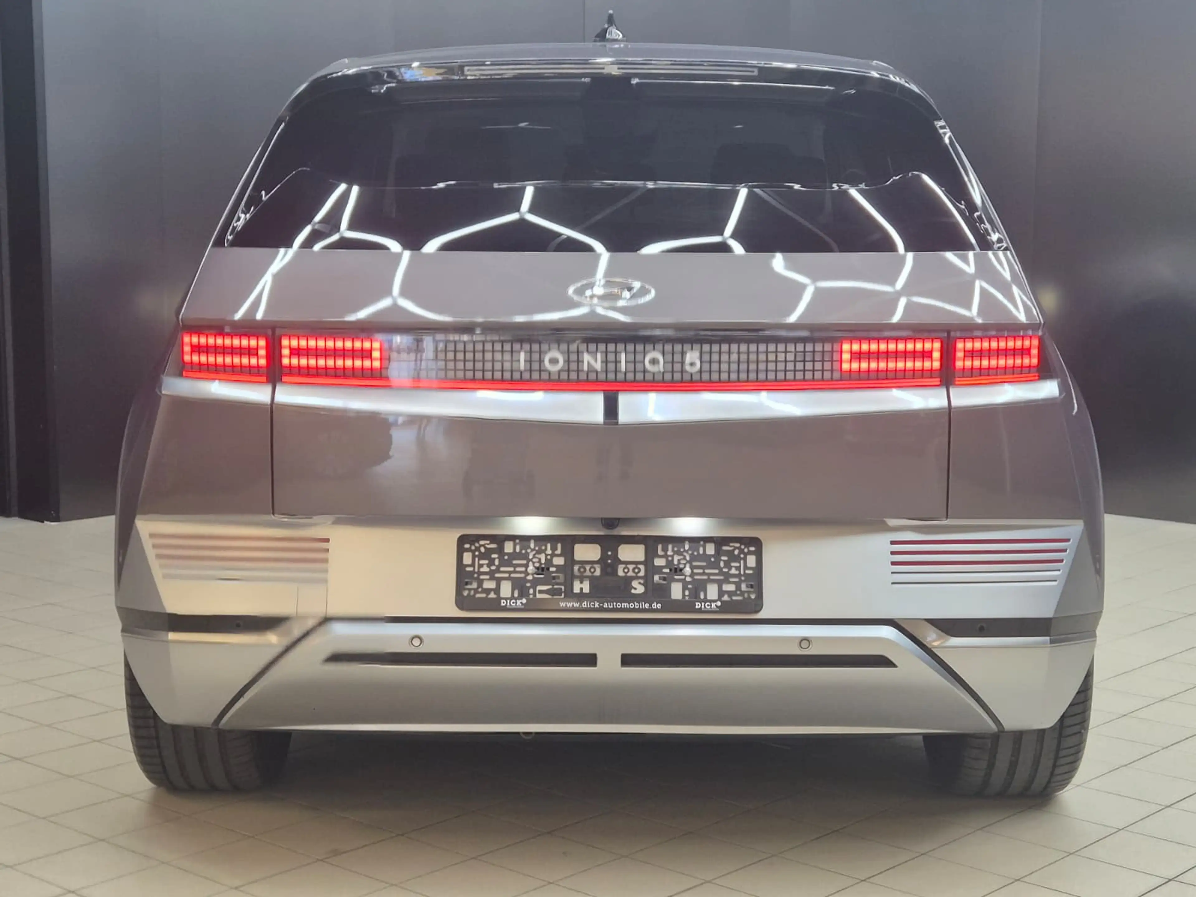 Hyundai IONIQ 5 Uniq PANO+LED+HEAD+MEMO+BOSE+360°+AHK+WP — photo 7