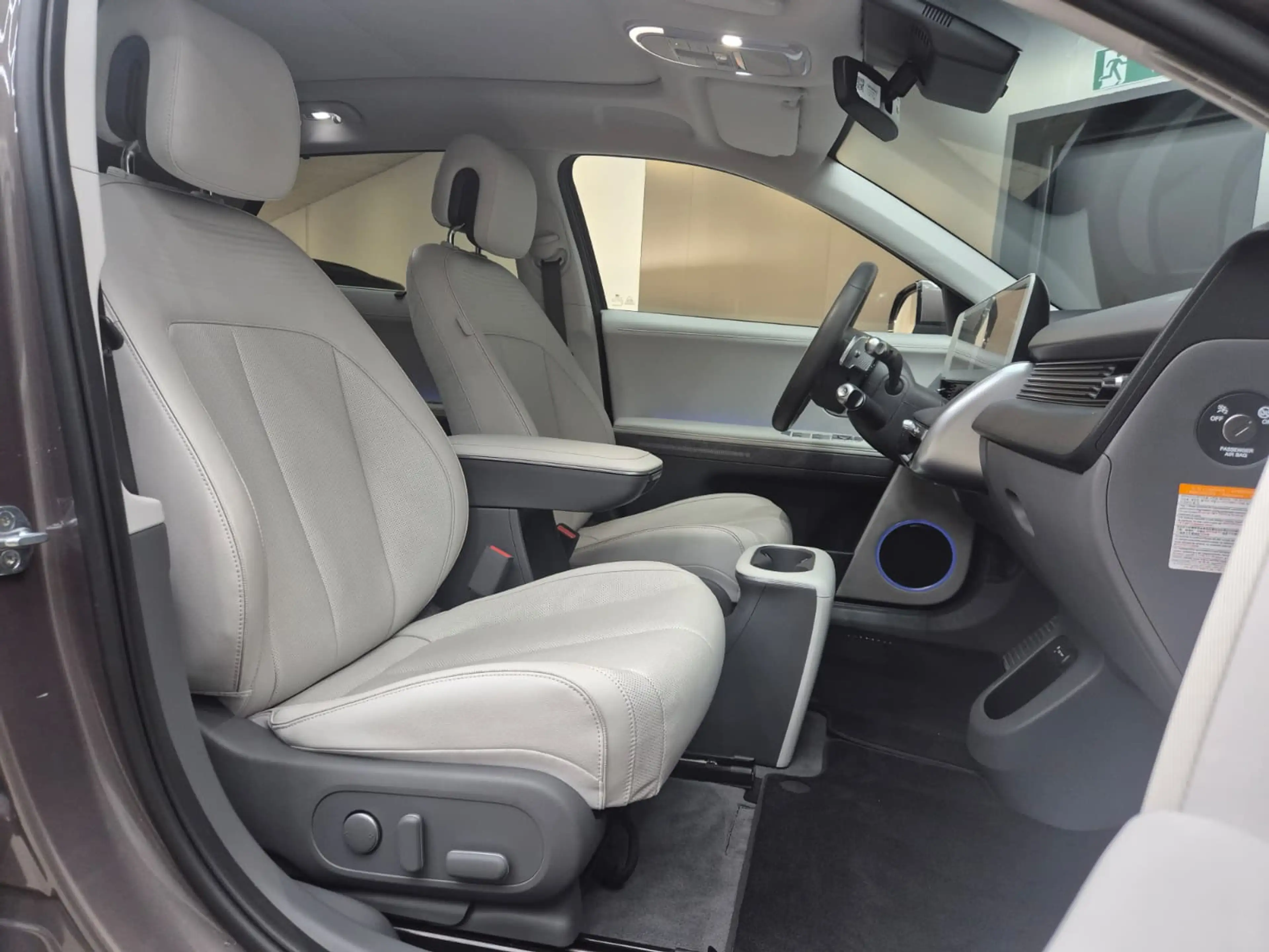 Hyundai IONIQ 5 Uniq PANO+LED+HEAD+MEMO+BOSE+360°+AHK+WP — photo 10