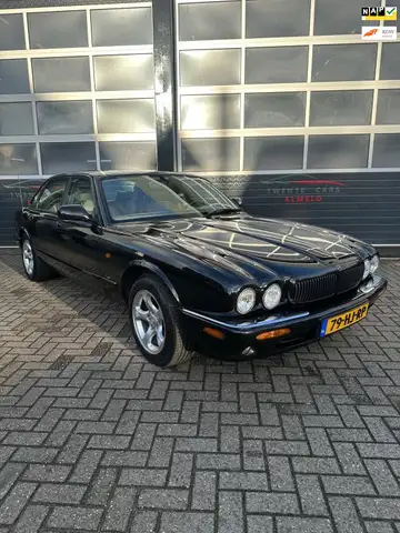 Jaguar XJ 3.2 V8 Executive | Navi | Nieuwe APK |