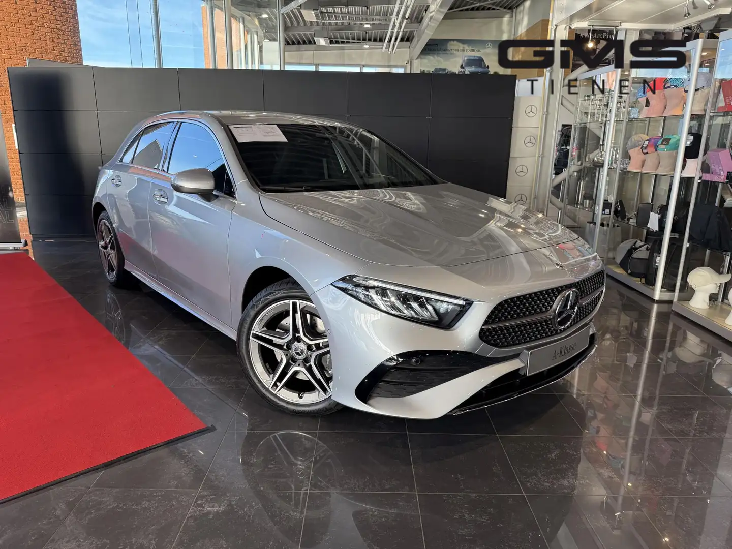 Mercedes-Benz A 250 e AMG Line Argent - 1