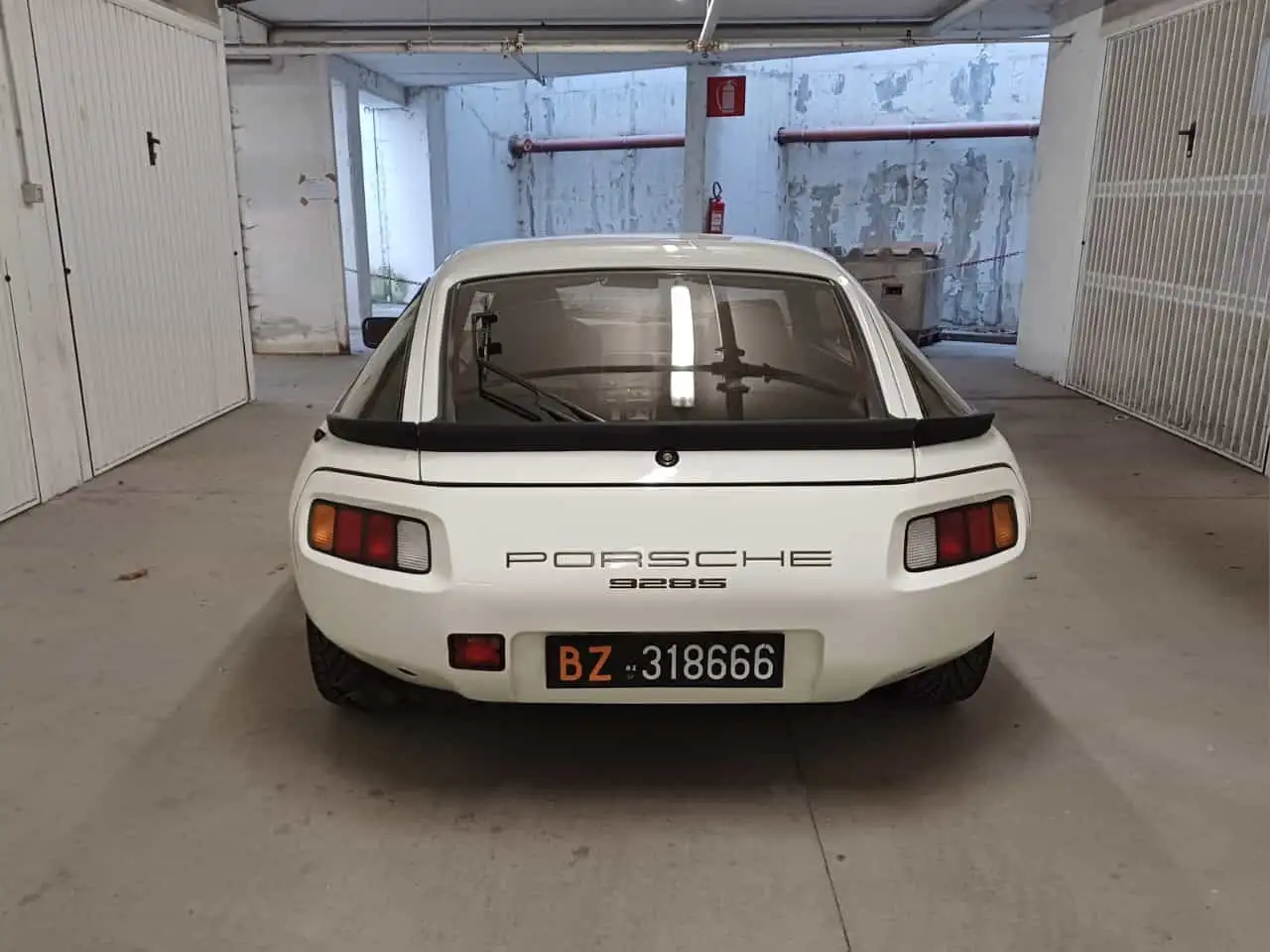 Porsche 928 4.7 S, foto 8