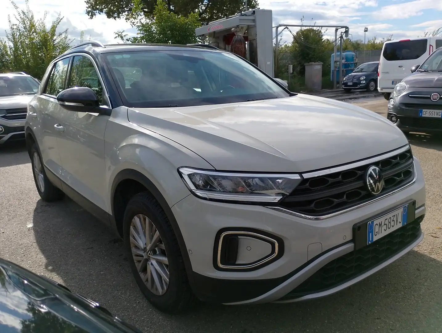 Volkswagen T-Roc 1.0 tsi life 110cv Beige - 2