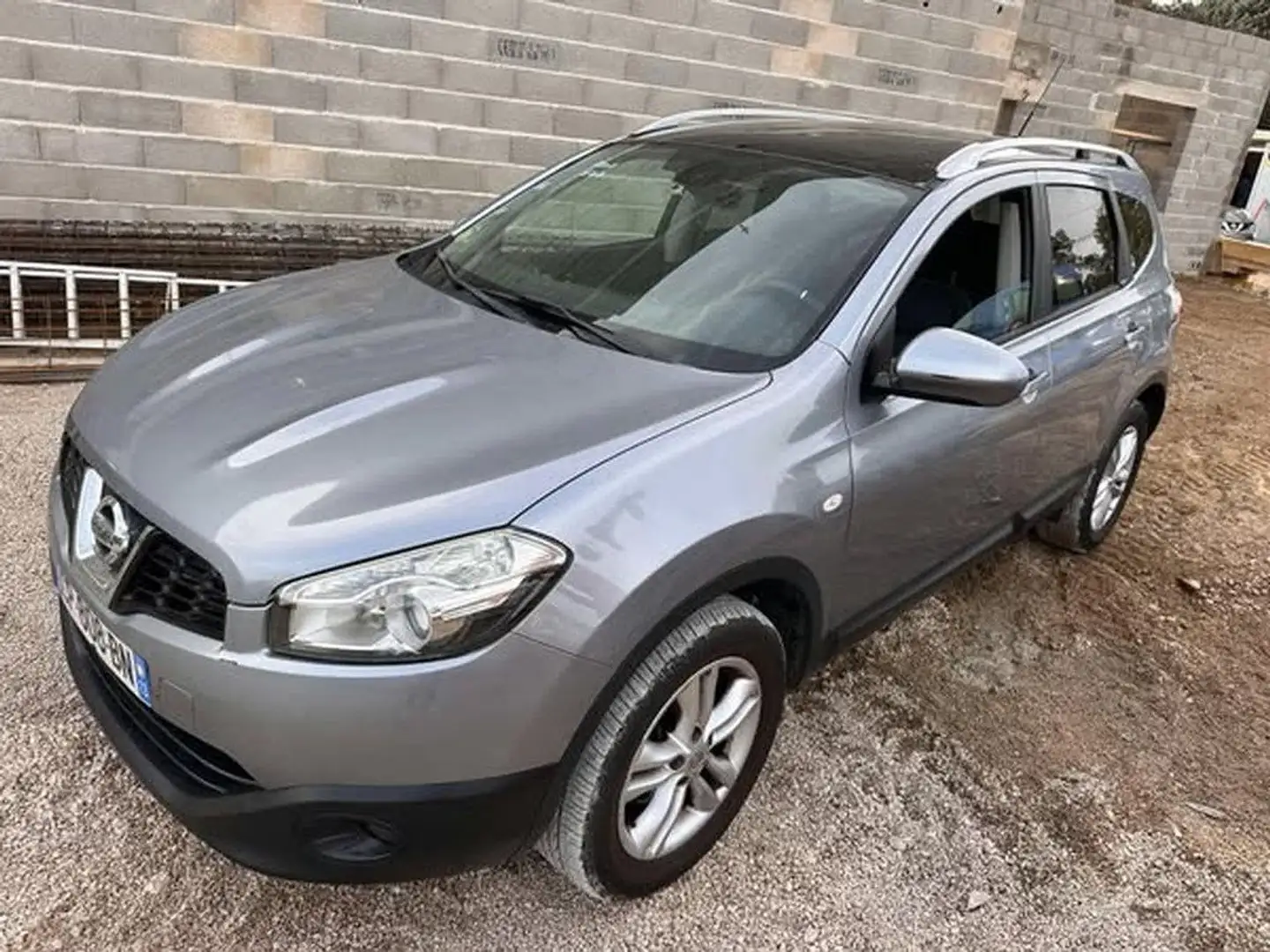 Nissan Qashqai %2B2 dci 110 CV CONECT EDITION Grau - 1